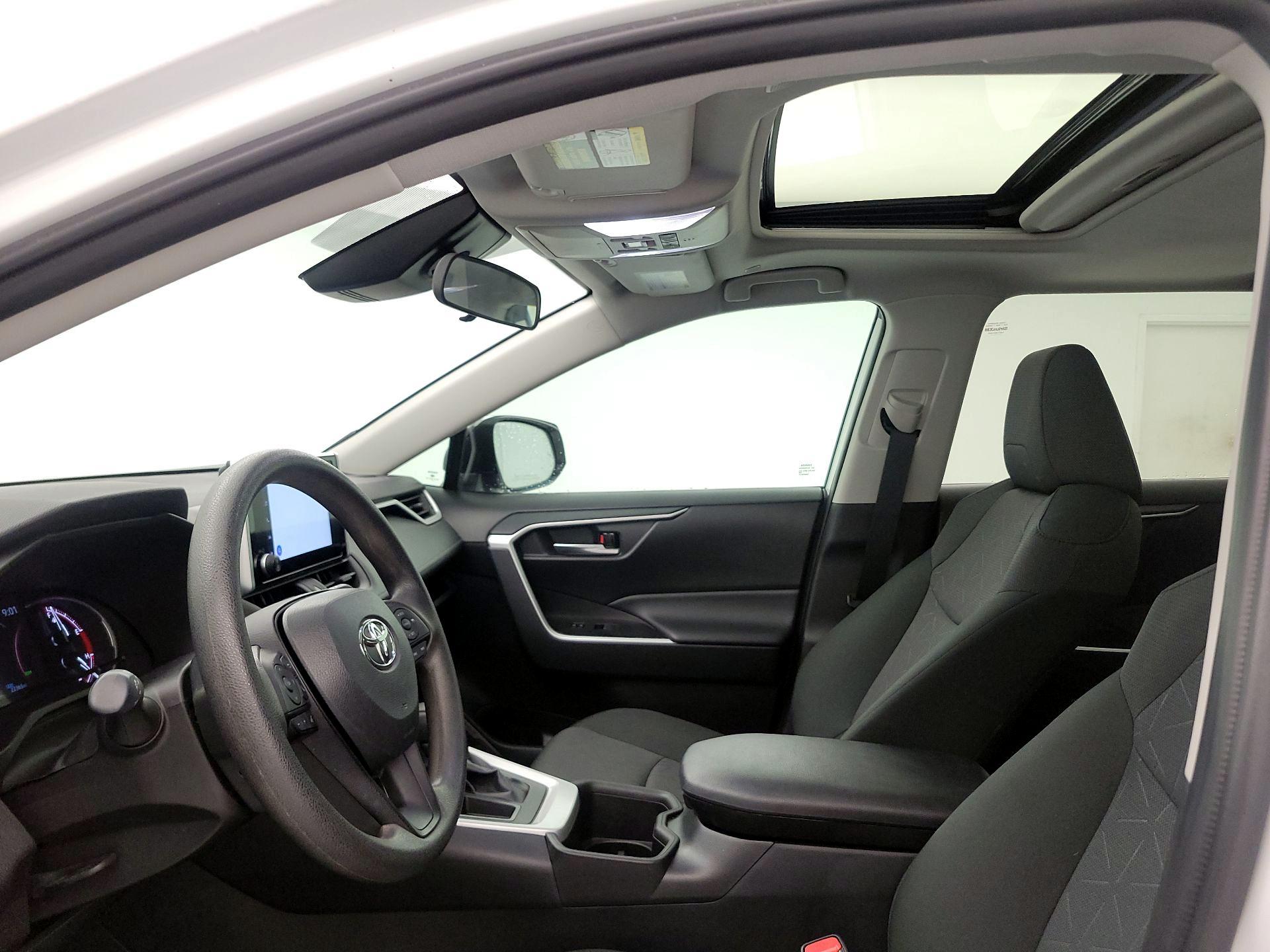 Thumbnail: 2024 Toyota RAV4 - 19