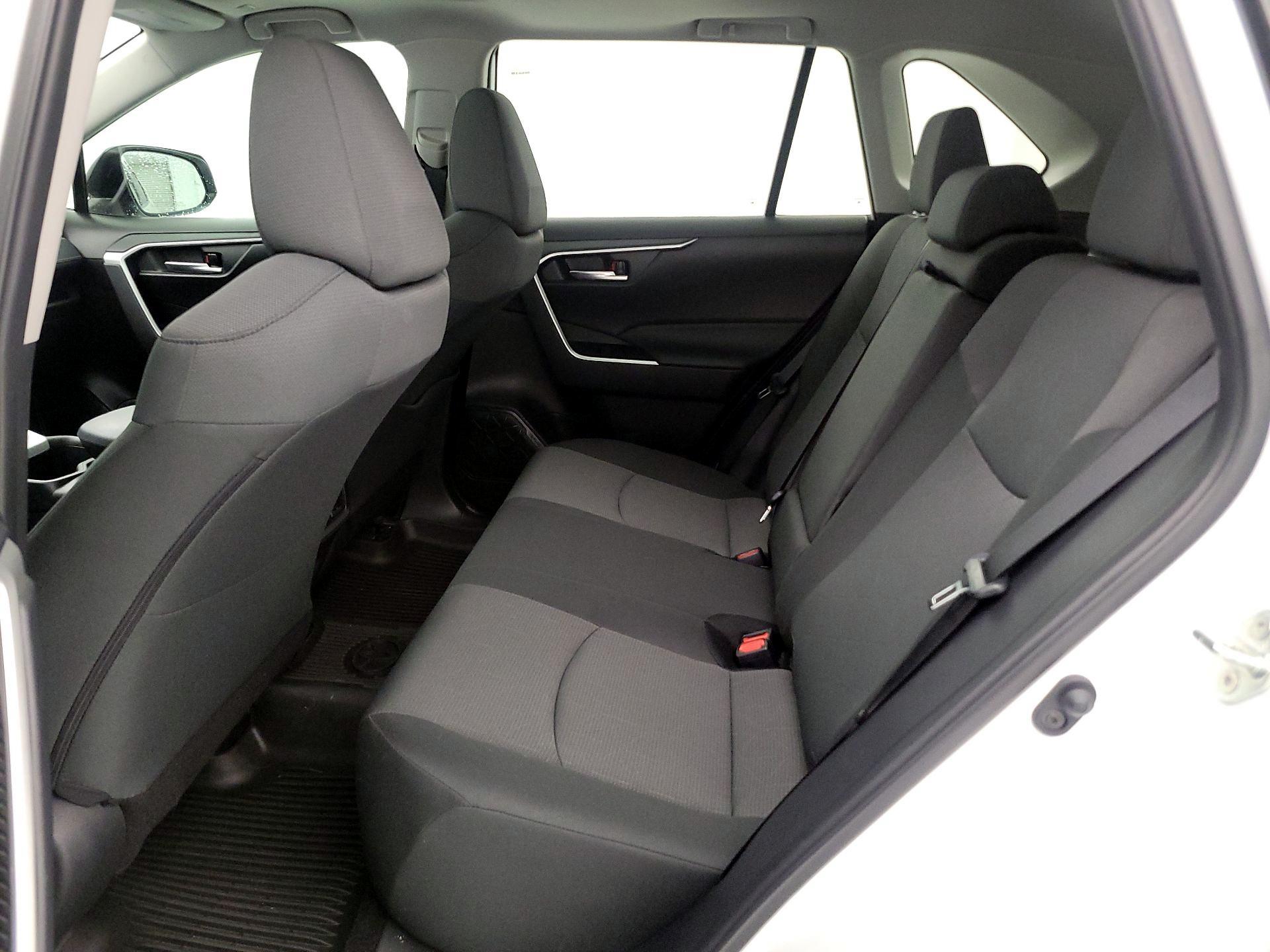 Thumbnail: 2024 Toyota RAV4 - 20