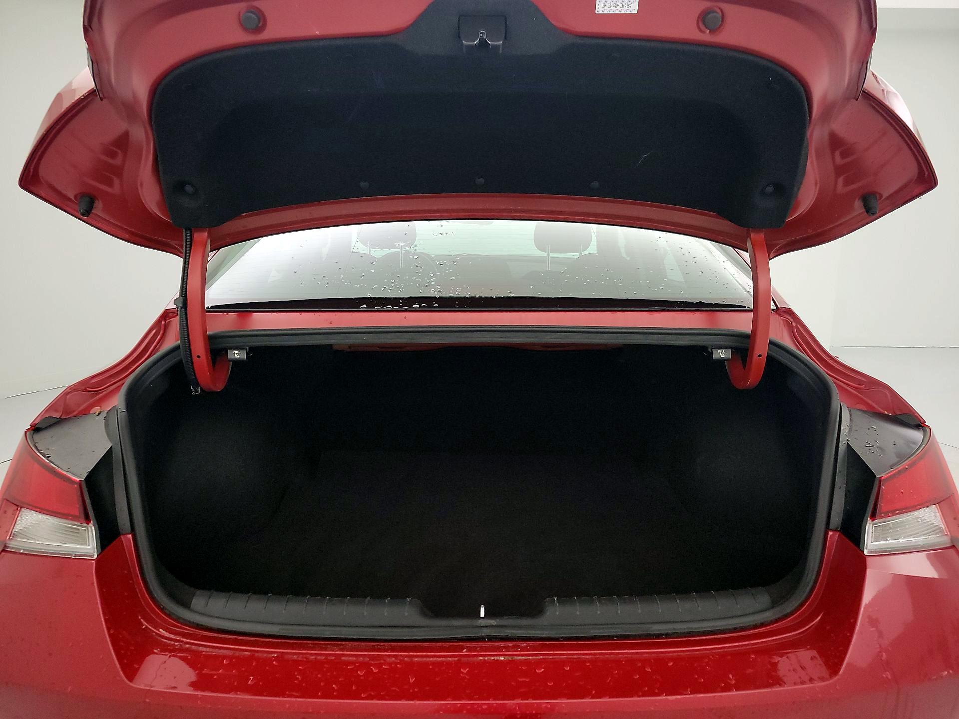 Thumbnail: 2022 Hyundai Elantra - 20