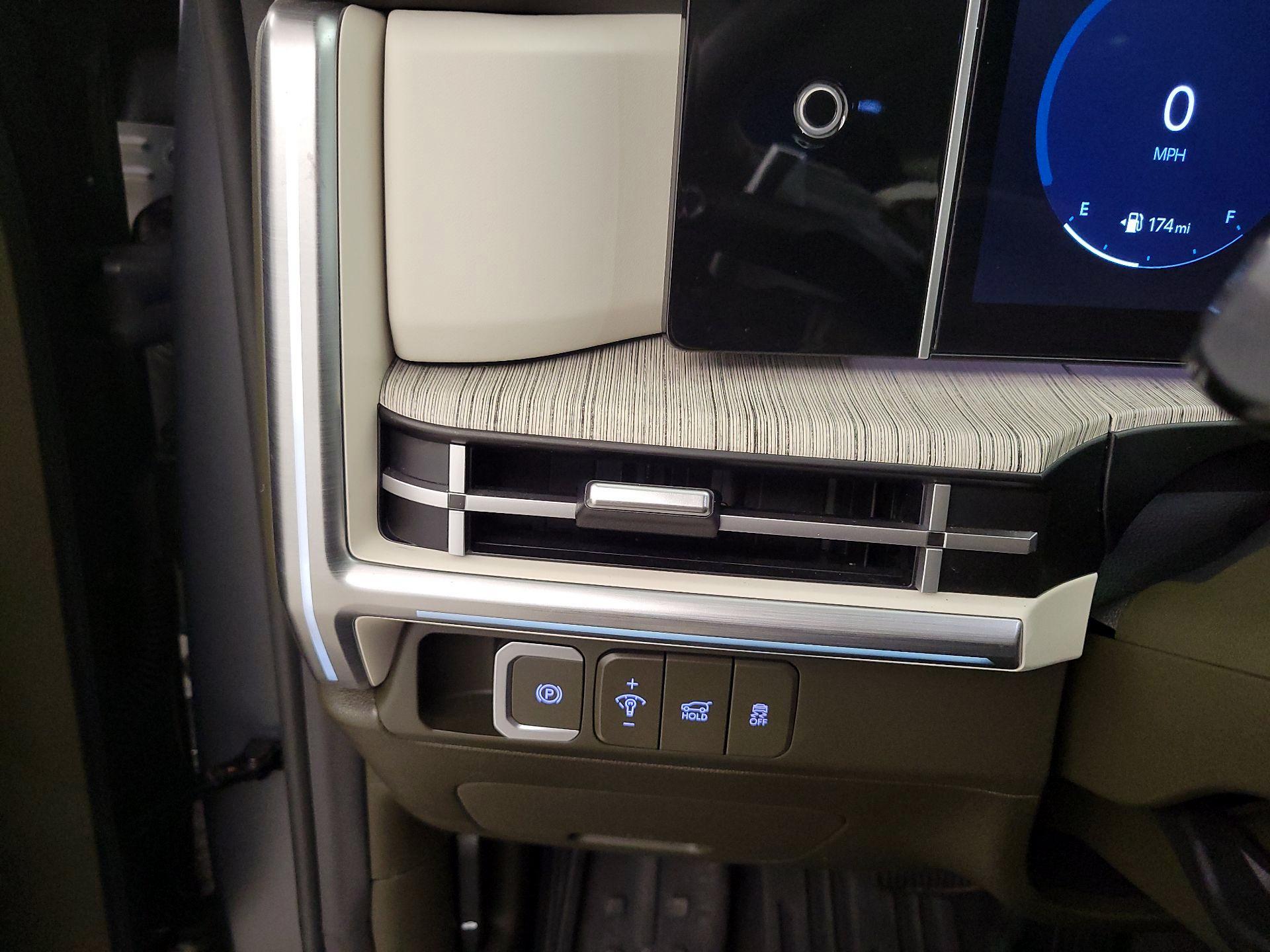 Thumbnail: 2025 Hyundai Santa Fe - 13