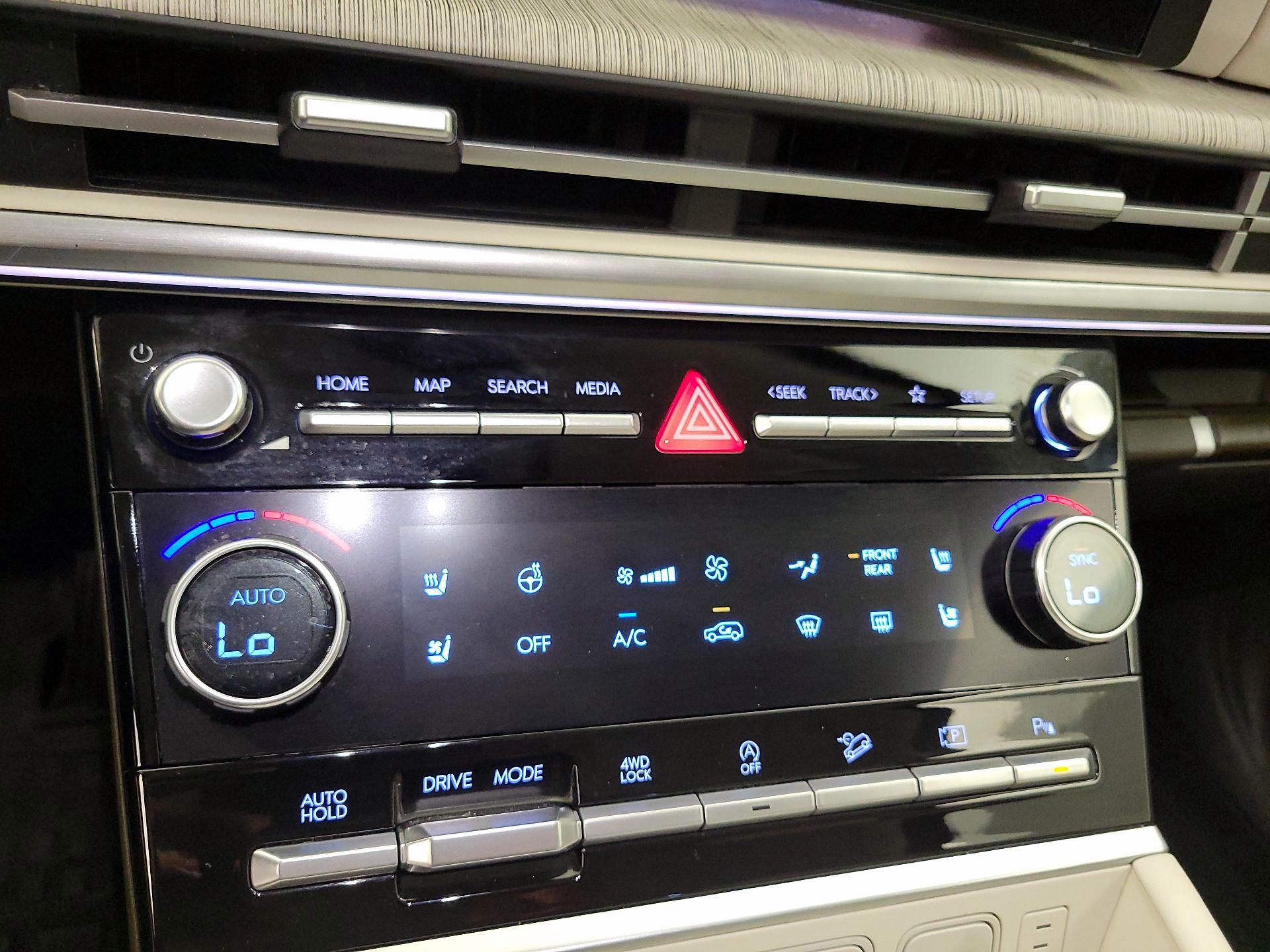 Thumbnail: 2025 Hyundai Santa Fe - 16