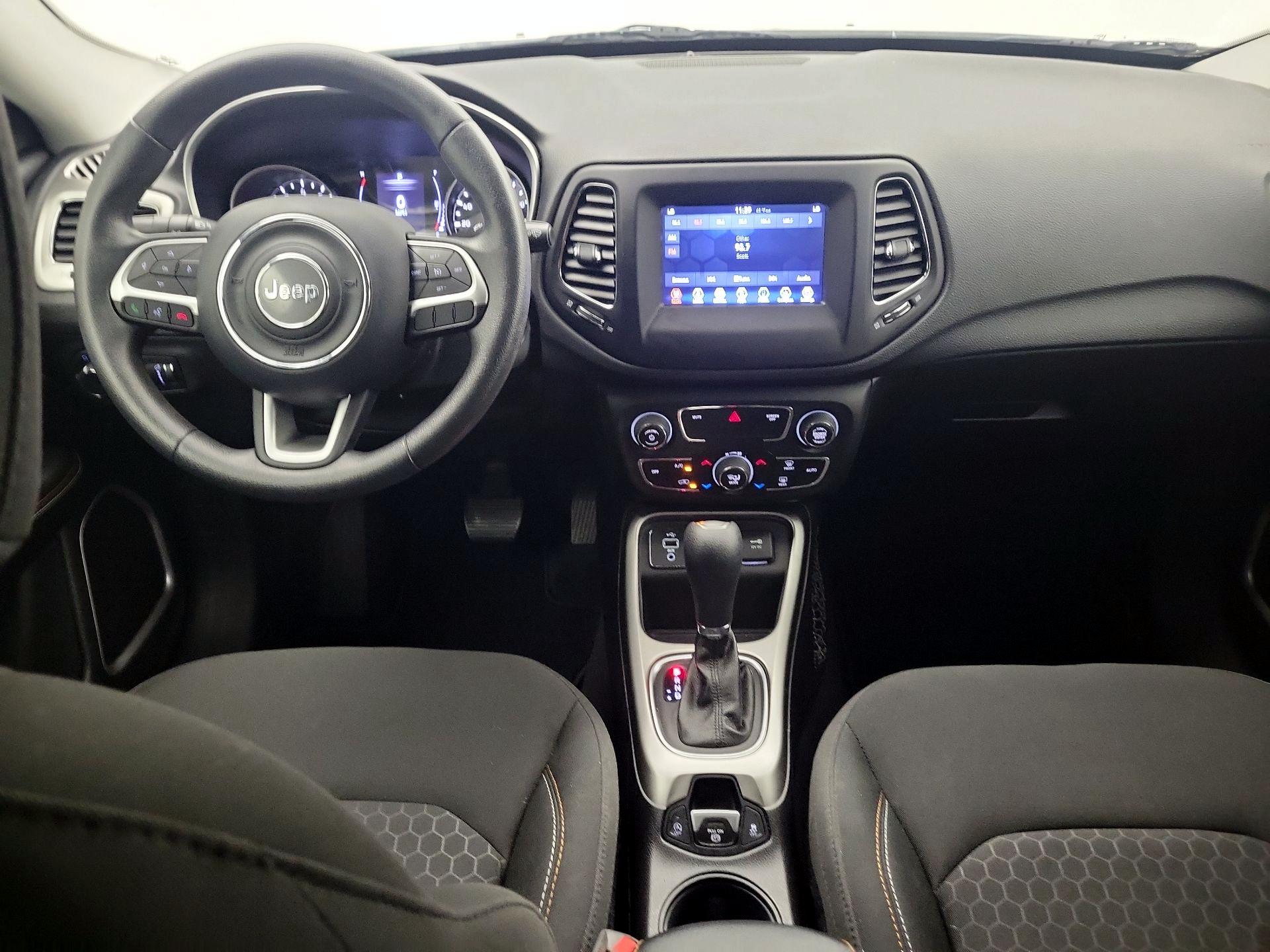 Thumbnail: 2019 Jeep Compass - 9