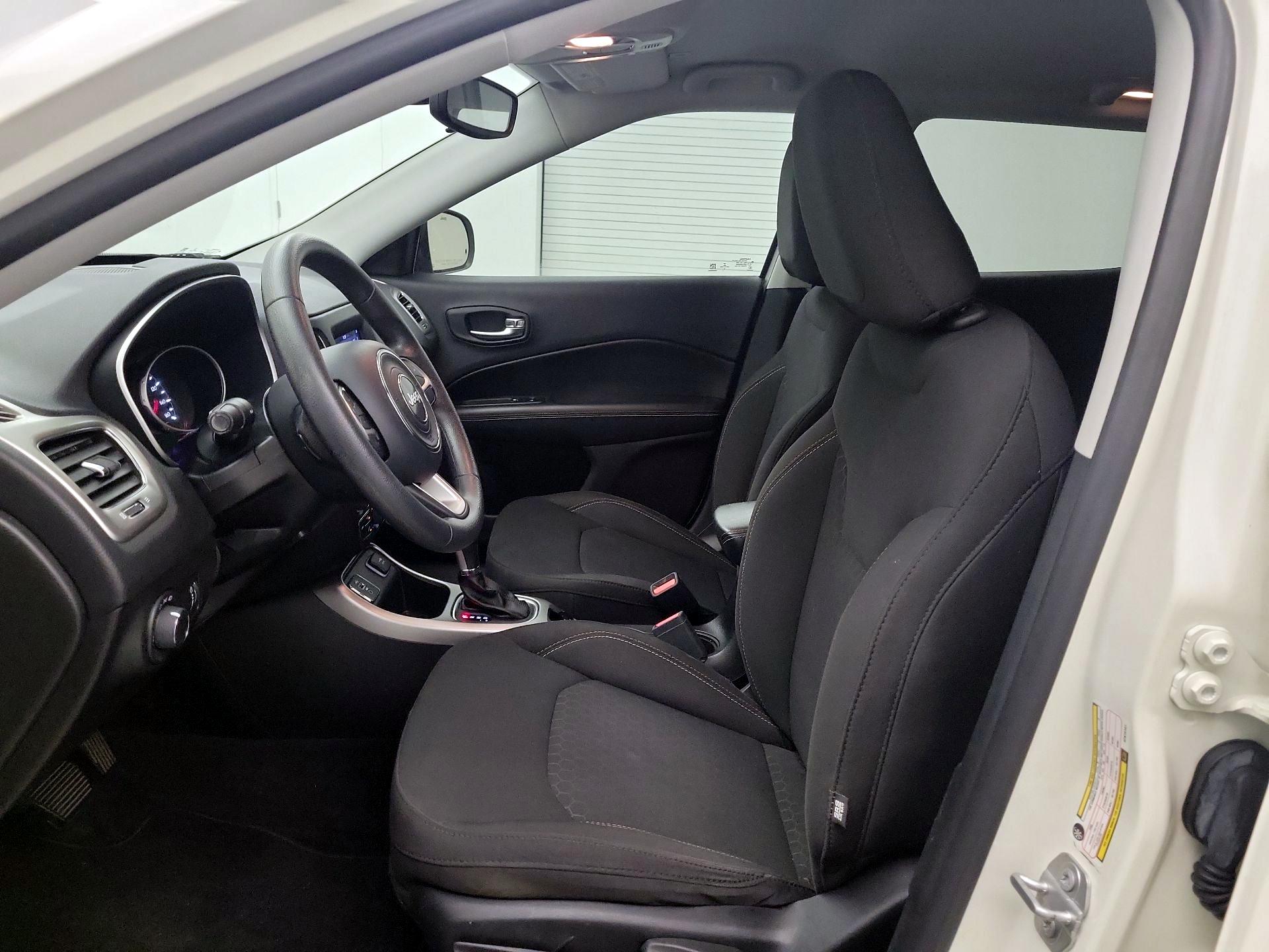 Thumbnail: 2019 Jeep Compass - 11