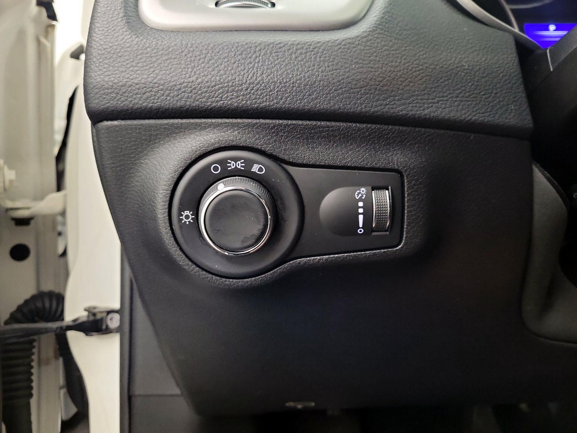 Thumbnail: 2019 Jeep Compass - 13