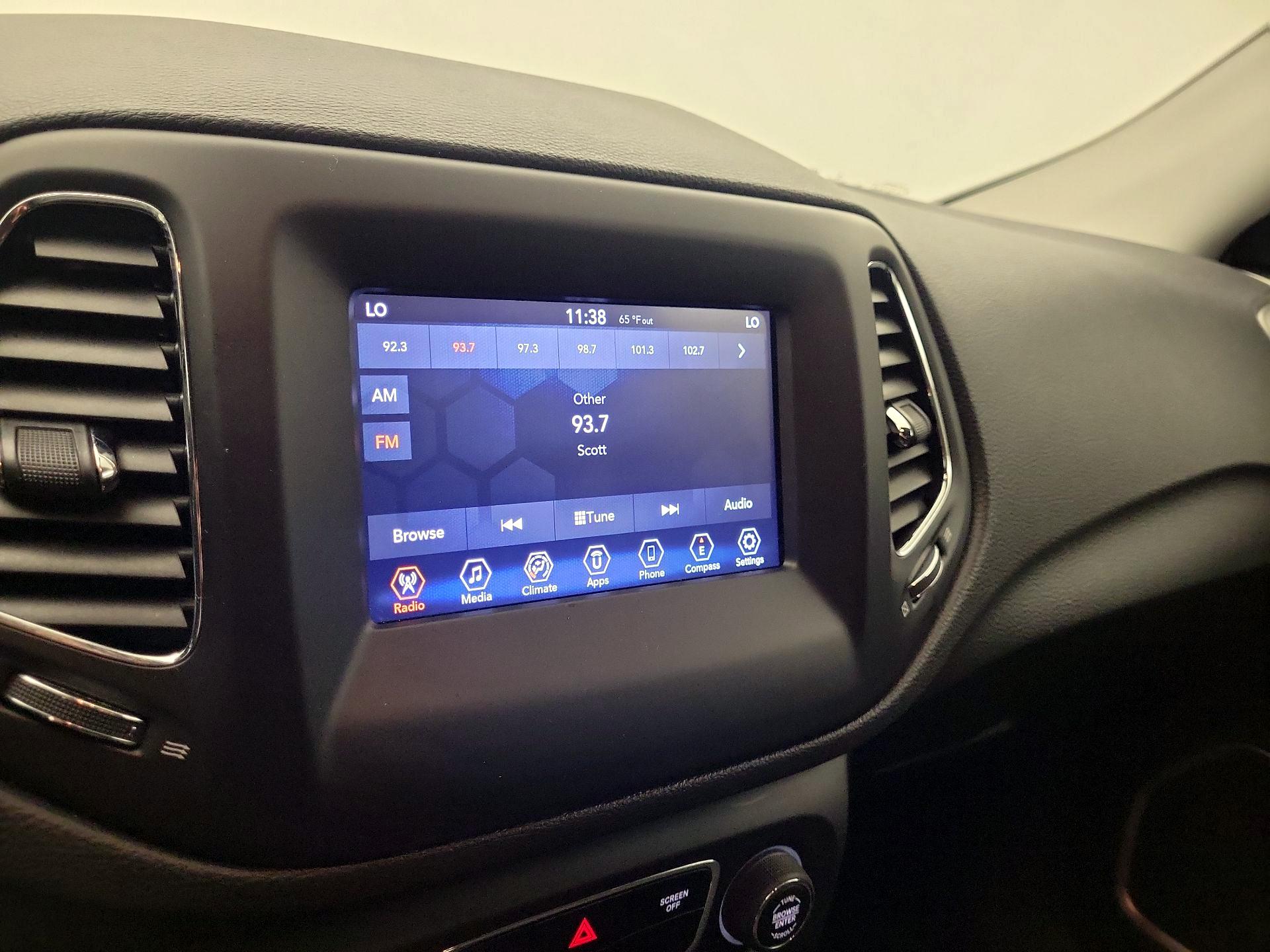 Thumbnail: 2019 Jeep Compass - 15