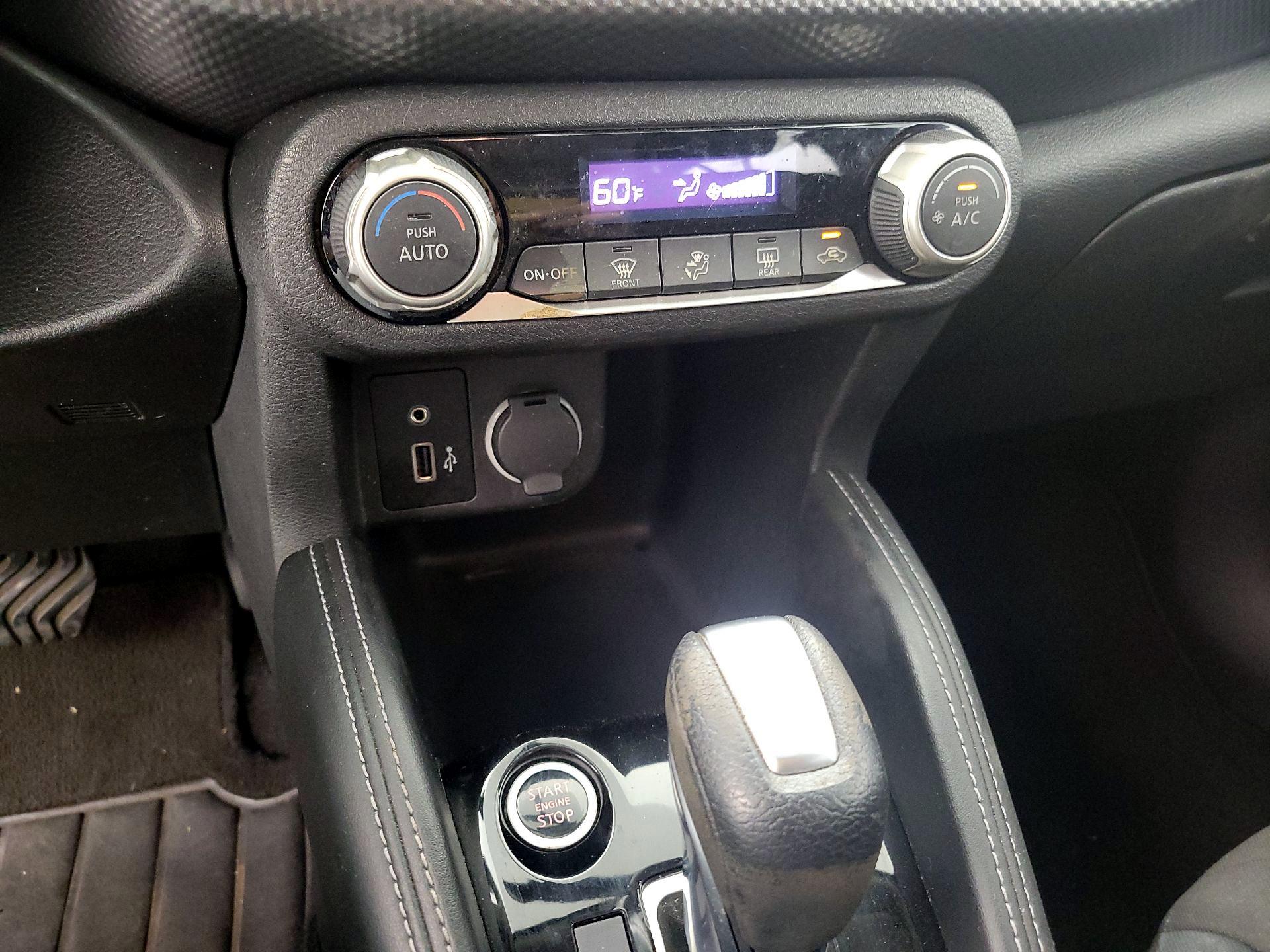 Thumbnail: 2018 Nissan Kicks - 16