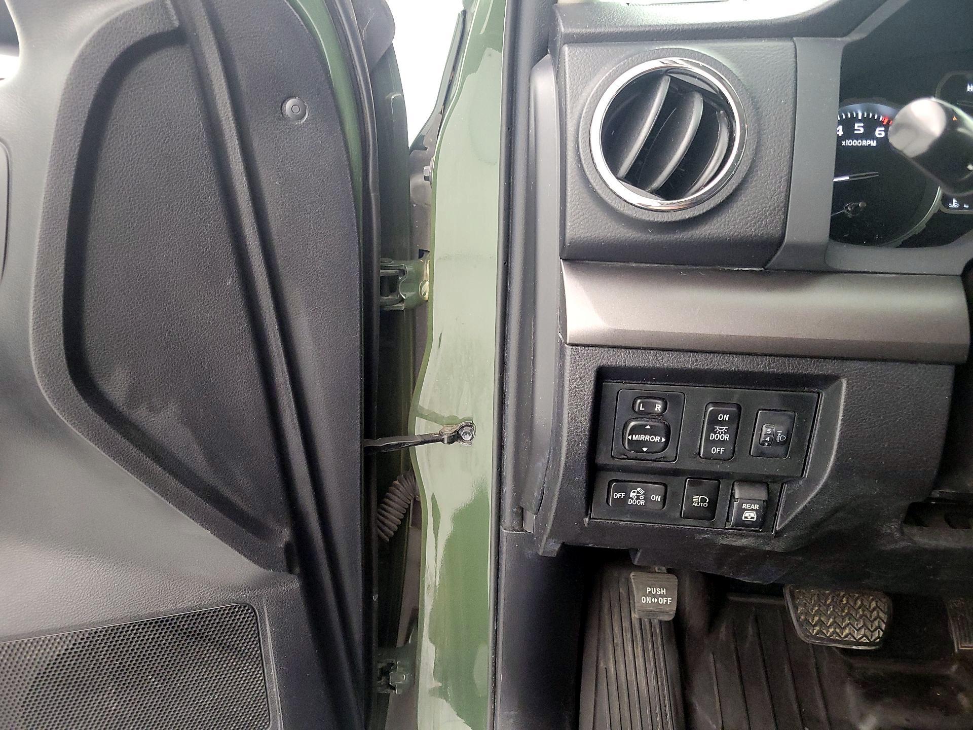 Thumbnail: 2021 Toyota Tundra - 13