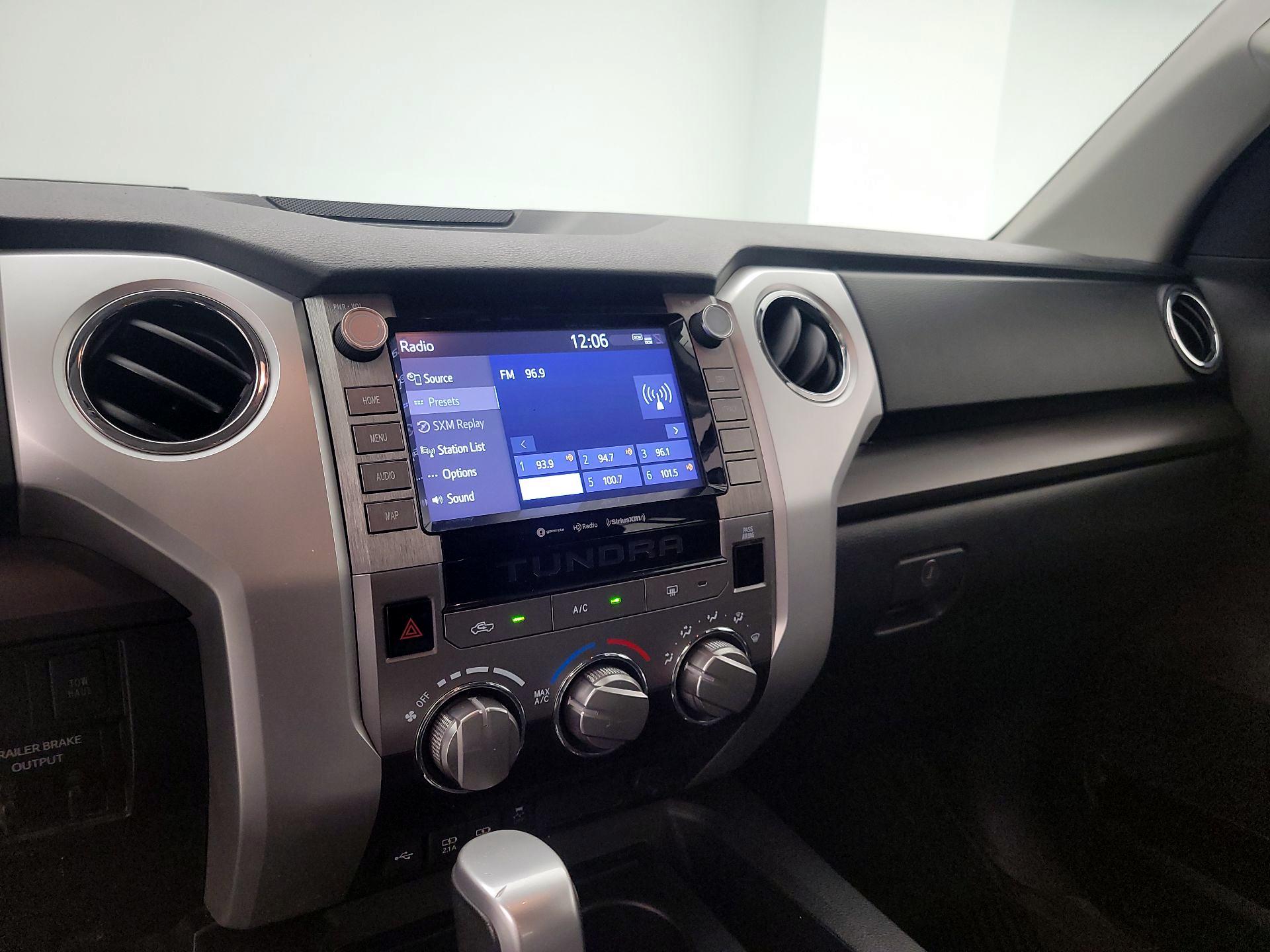 Thumbnail: 2021 Toyota Tundra - 15