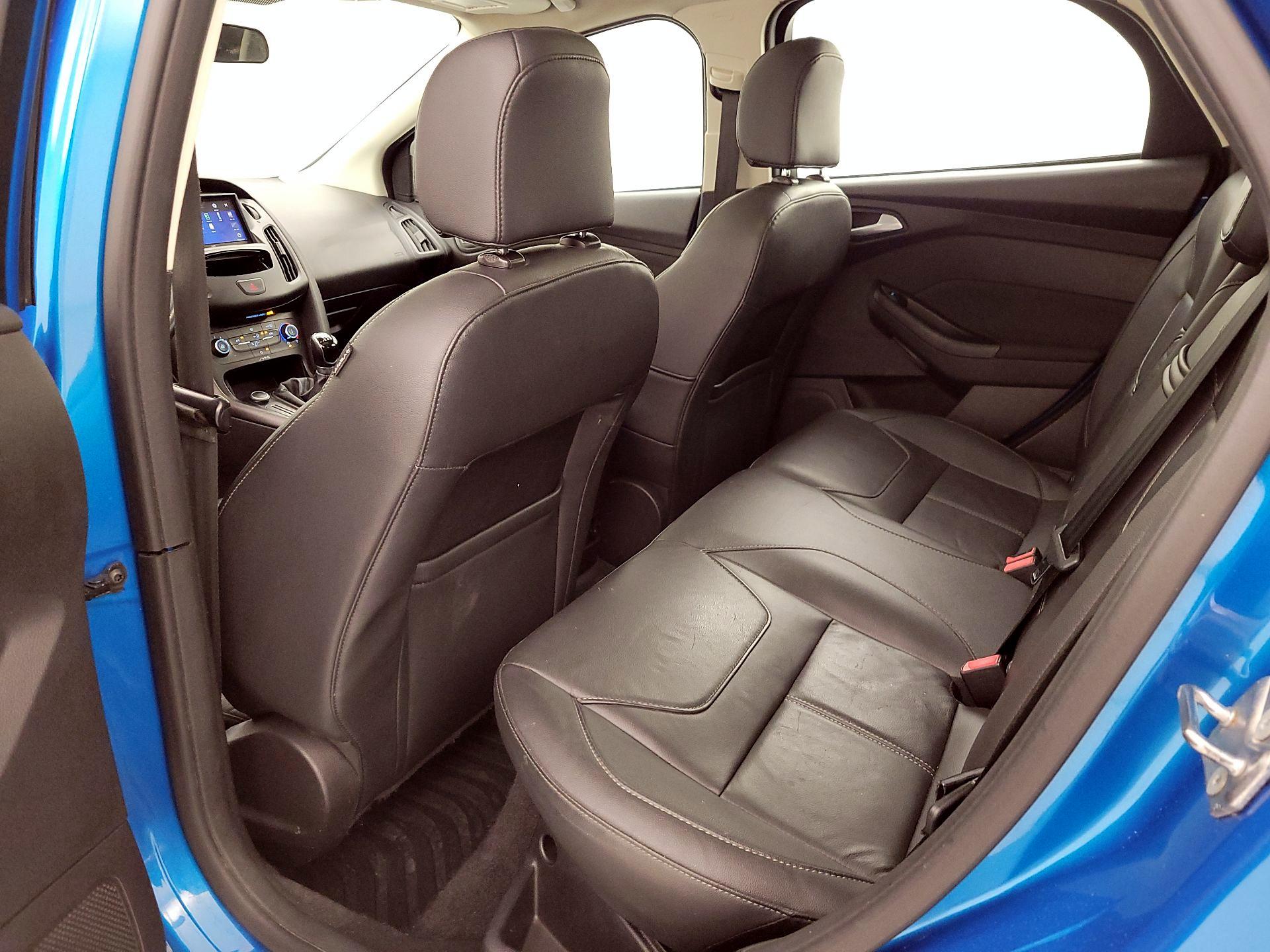 Thumbnail: 2016 Ford Focus - 20