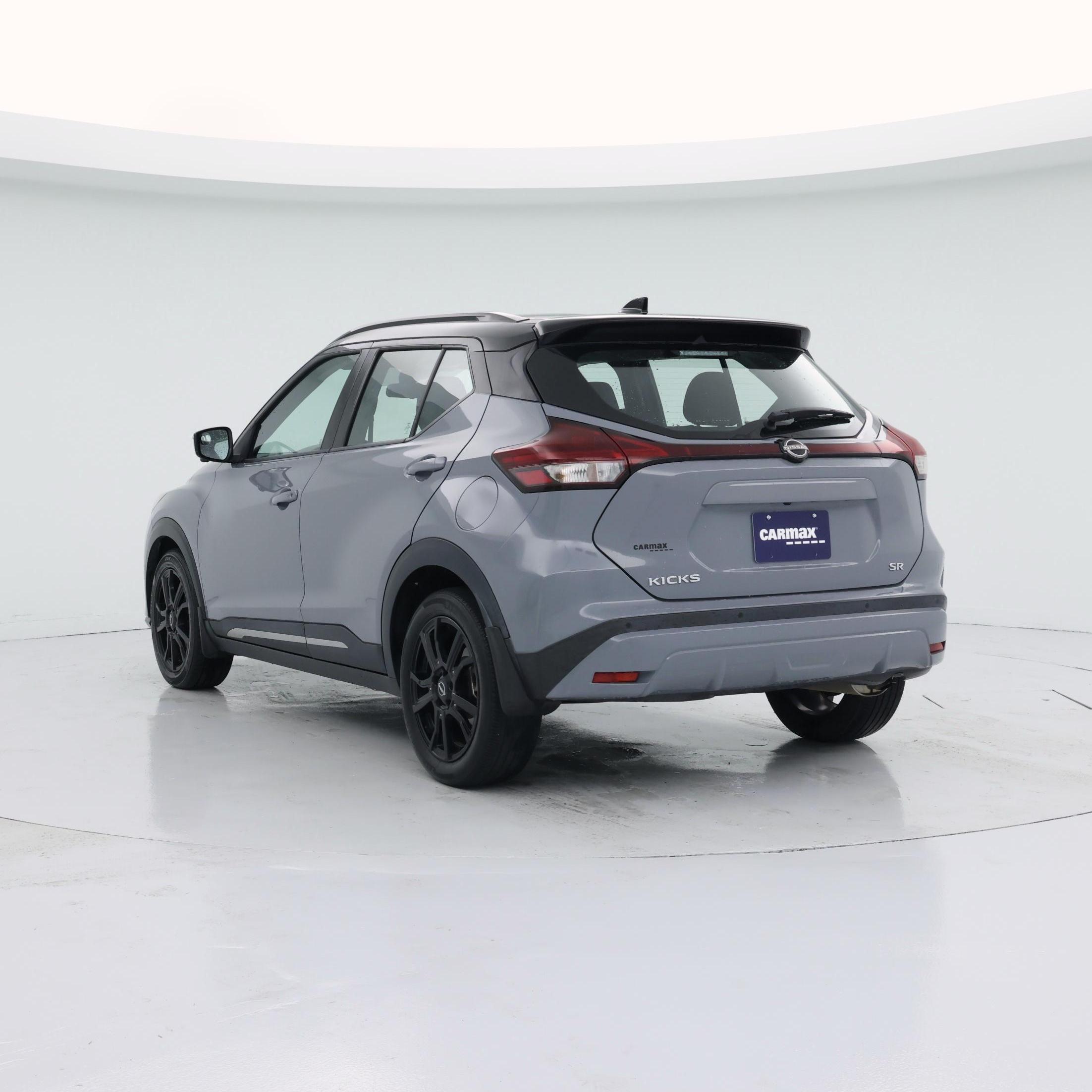 Thumbnail: 2022 Nissan Kicks - 2