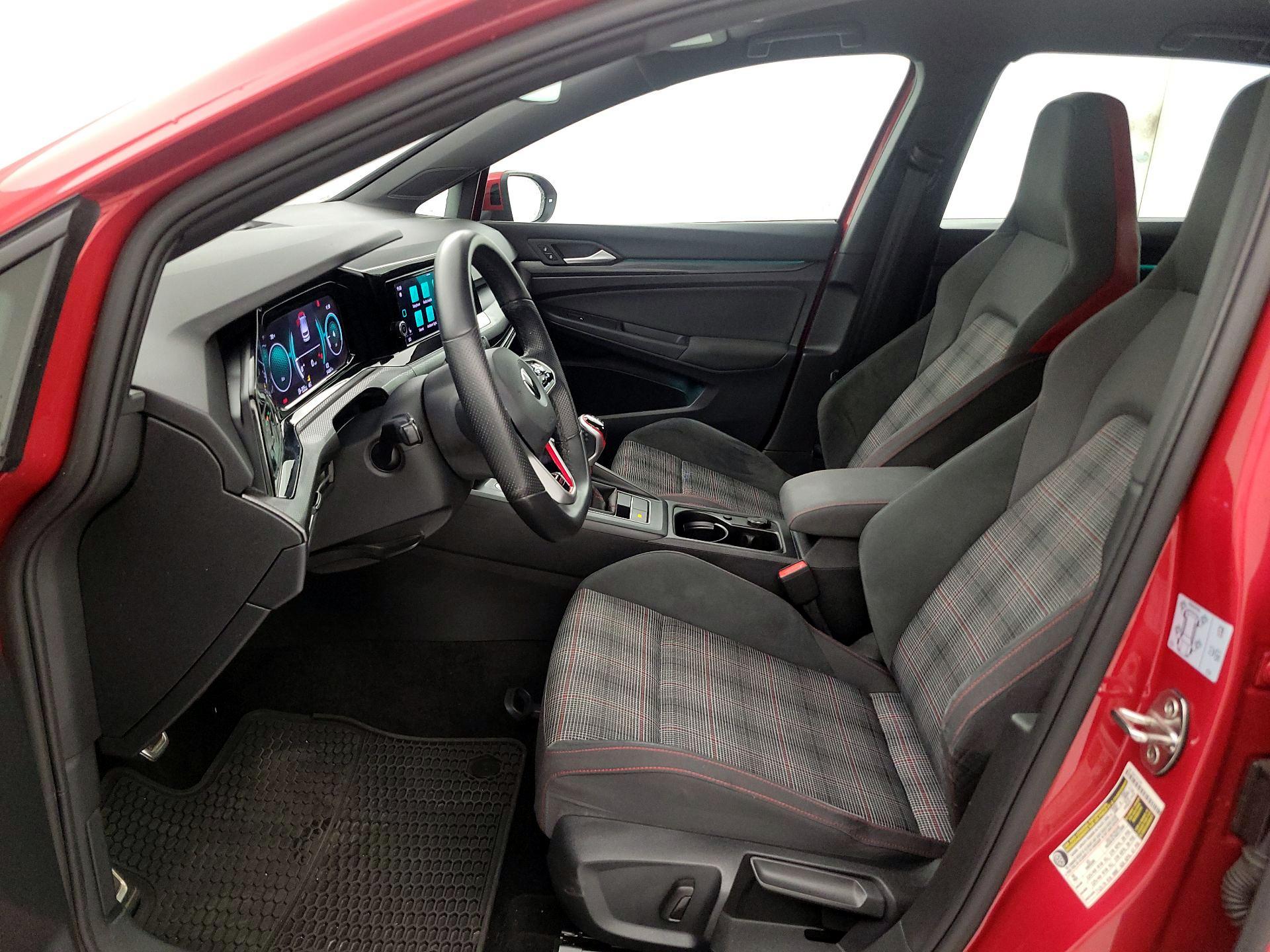 Thumbnail: 2022 Volkswagen Golf - 11