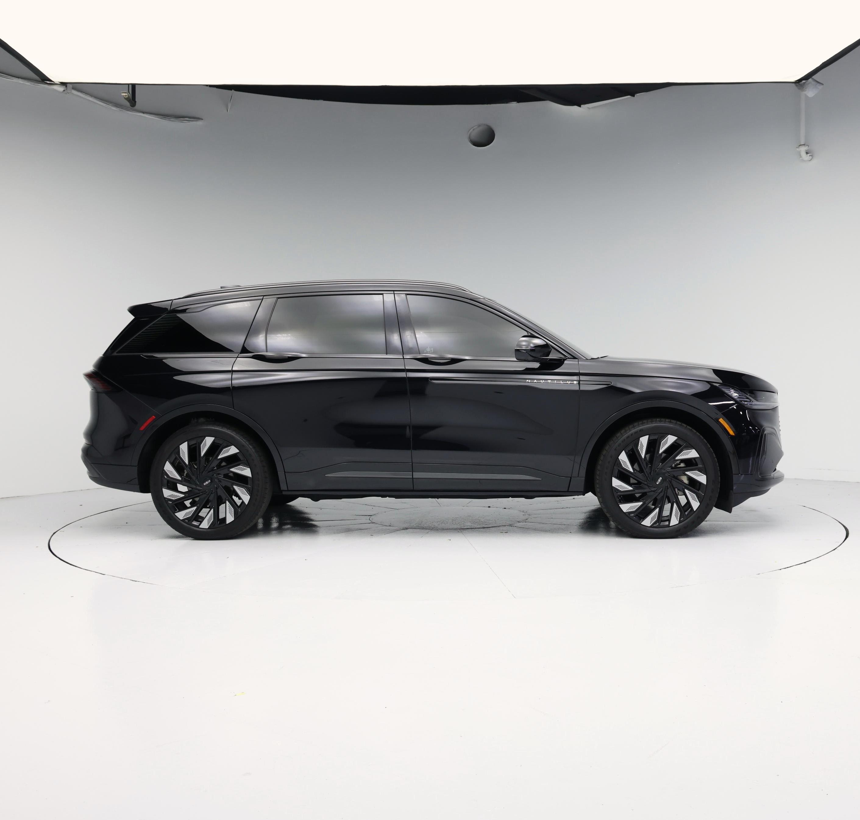 Thumbnail: 2025 Lincoln Nautilus - 7