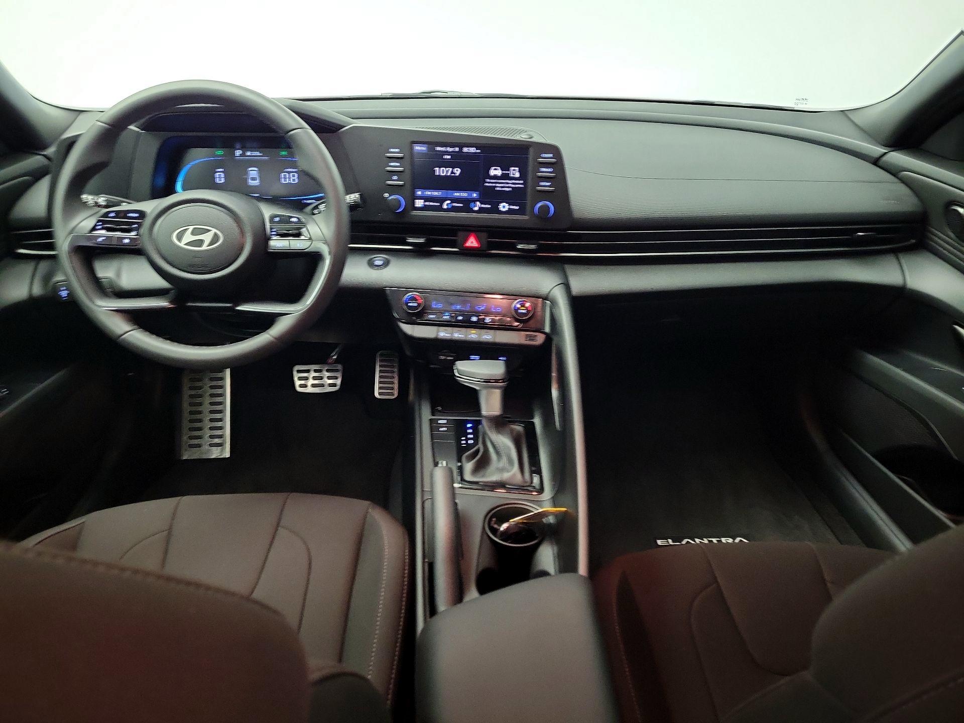 Thumbnail: 2025 Hyundai Elantra - 9