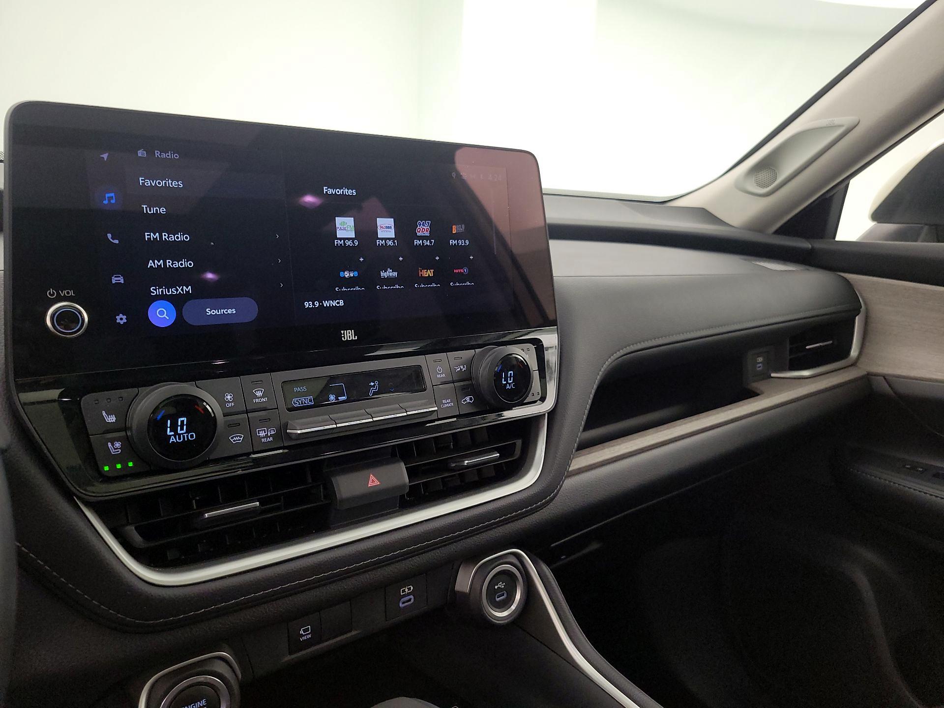 Thumbnail: 2024 Toyota Grand Highlander - 15