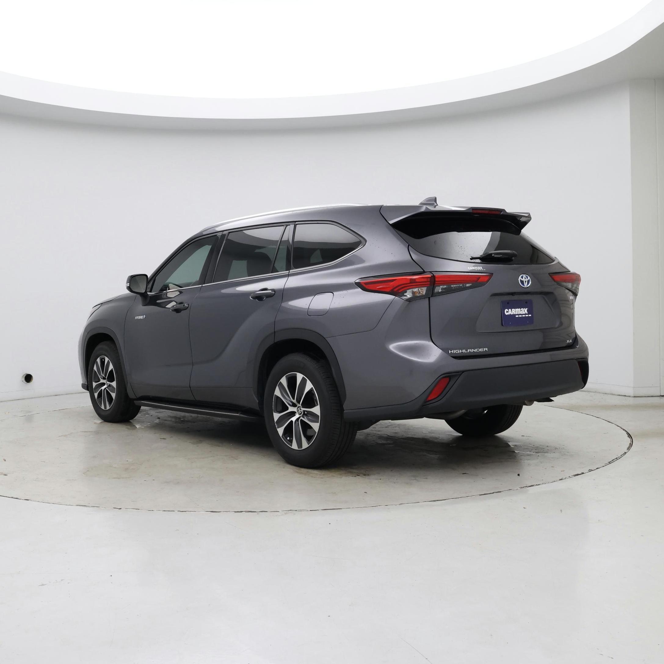 Thumbnail: 2021 Toyota Highlander - 2