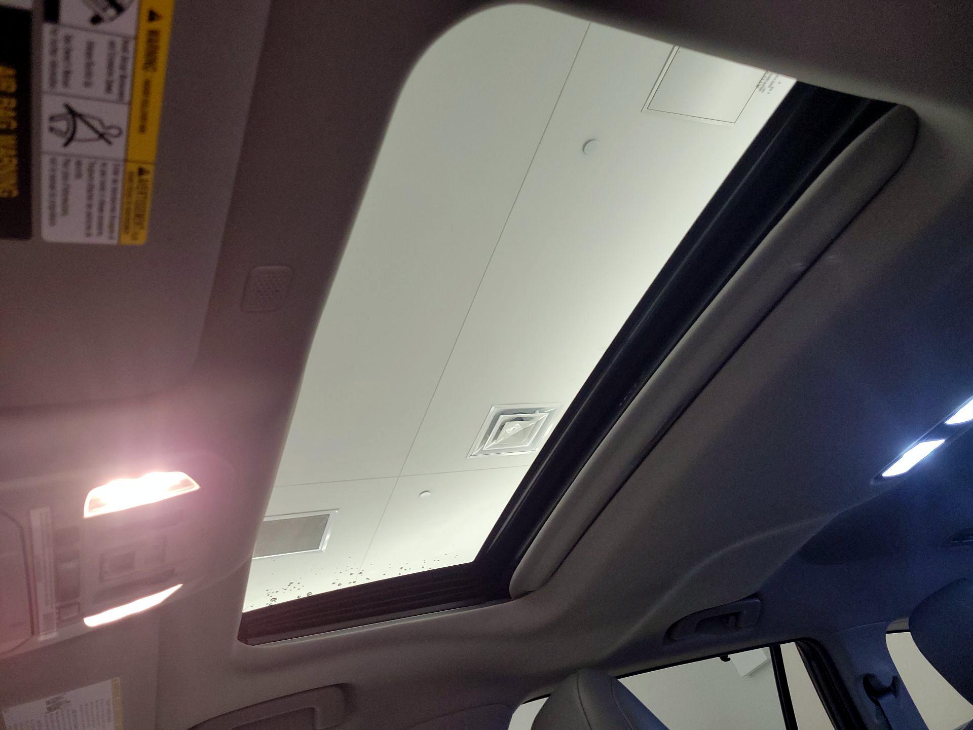 Thumbnail: 2021 Toyota Highlander - 19