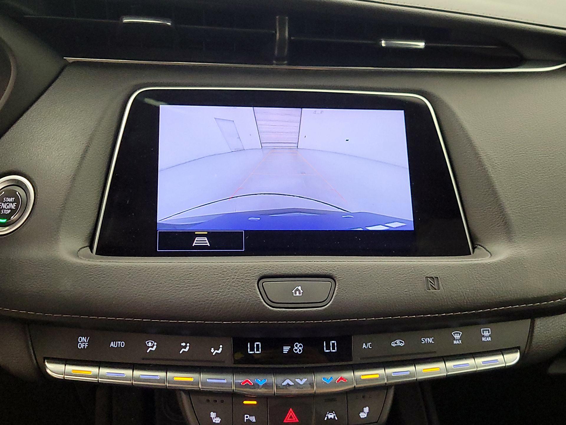 Thumbnail: 2021 Cadillac XT4 - 15