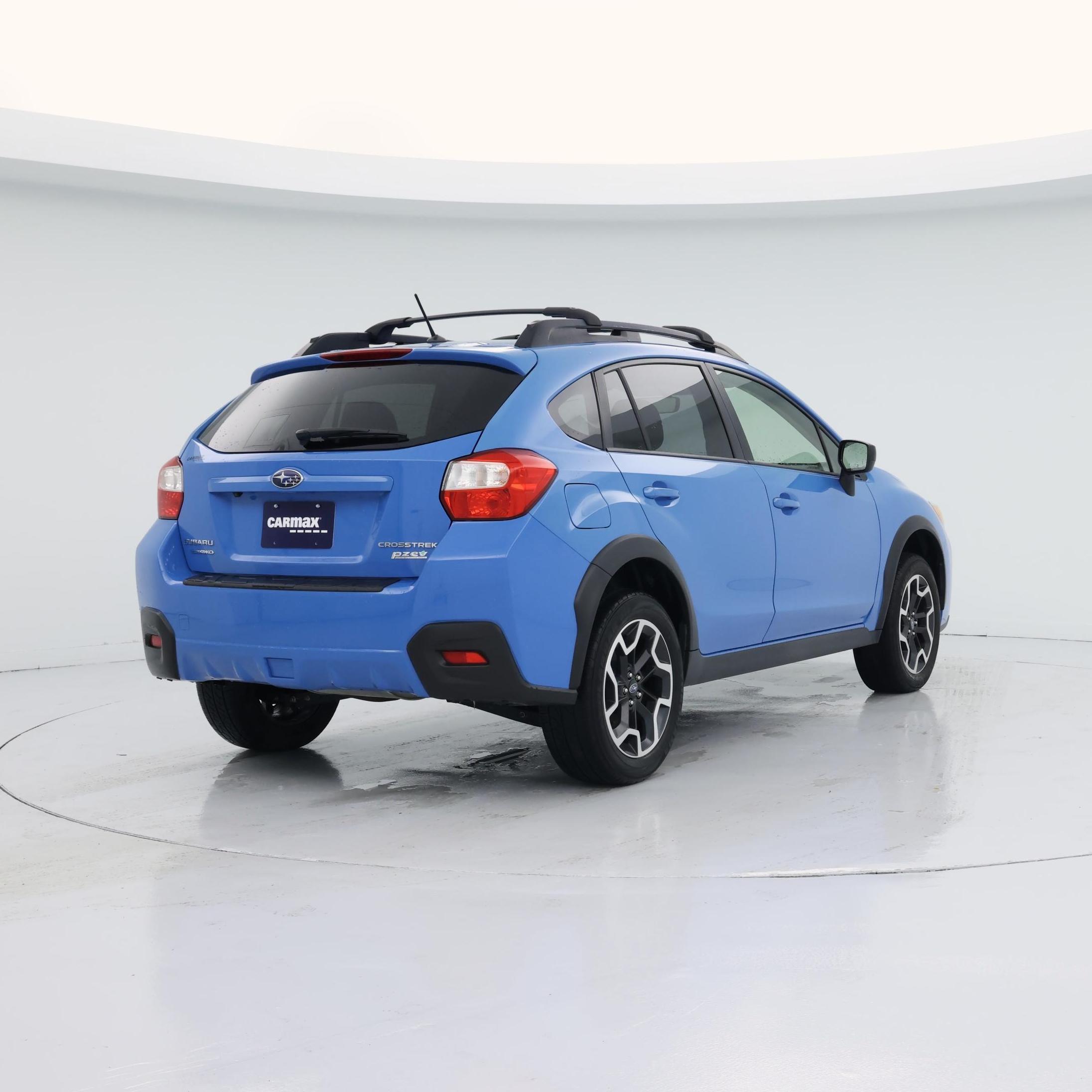 Thumbnail: 2017 Subaru Crosstrek - 8