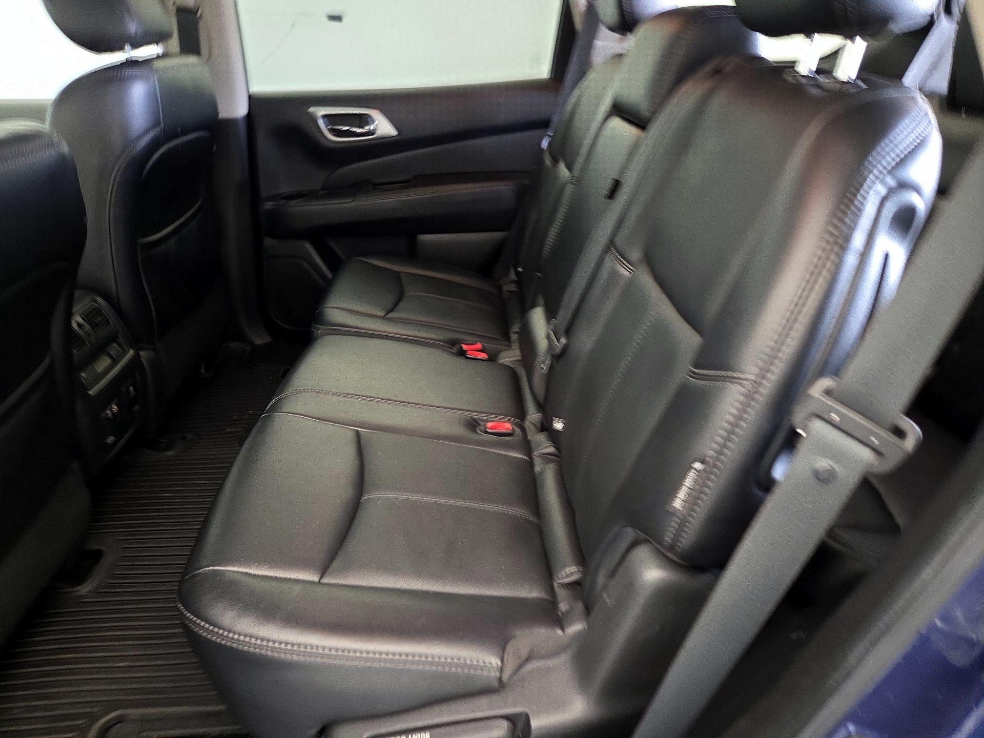Thumbnail: 2019 Nissan Pathfinder - 20