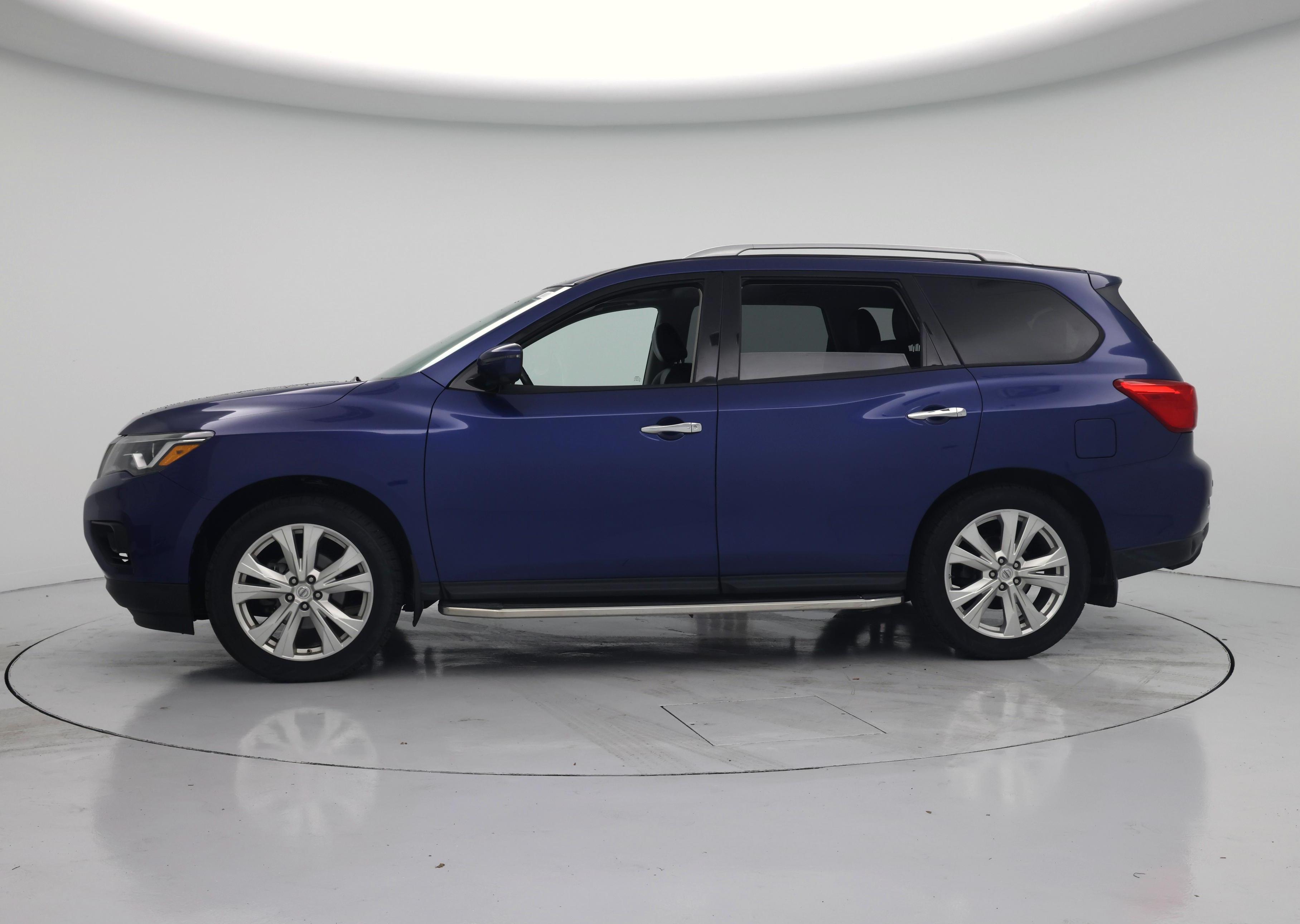 Thumbnail: 2019 Nissan Pathfinder - 3