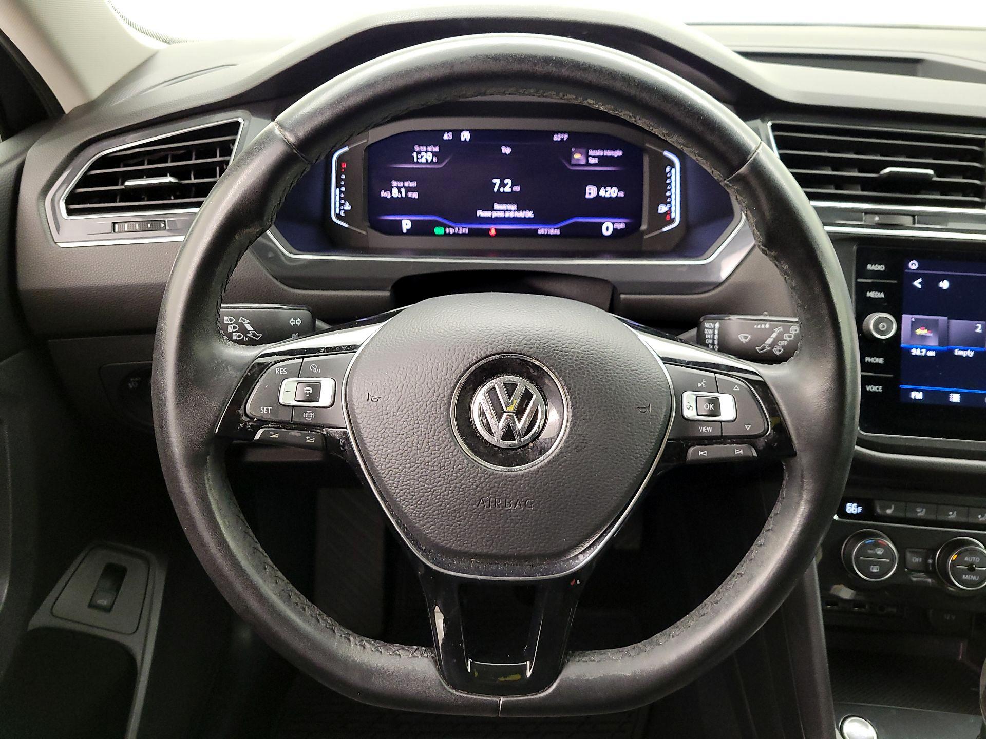 Thumbnail: 2019 Volkswagen Tiguan - 10