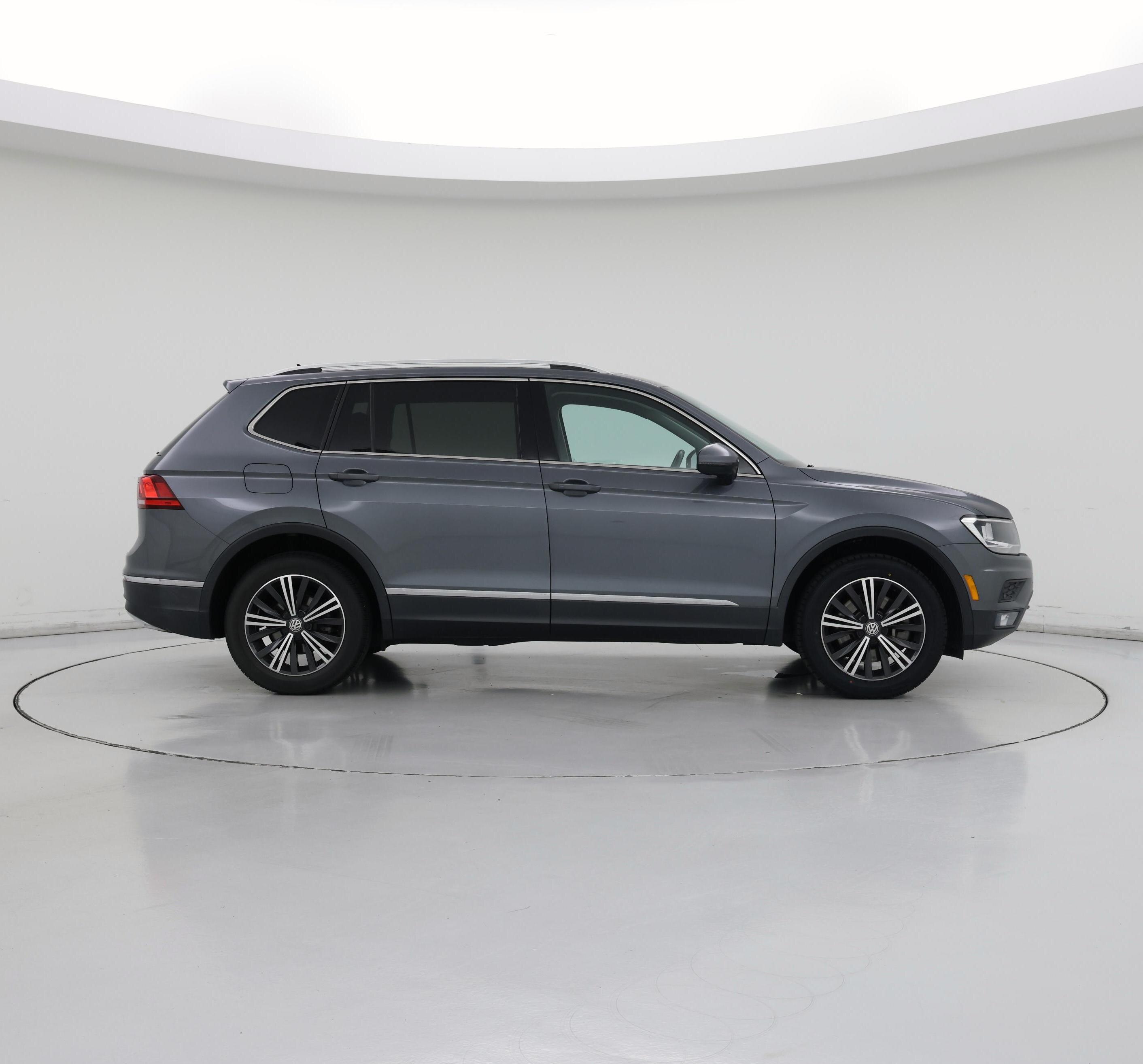 Thumbnail: 2019 Volkswagen Tiguan - 7