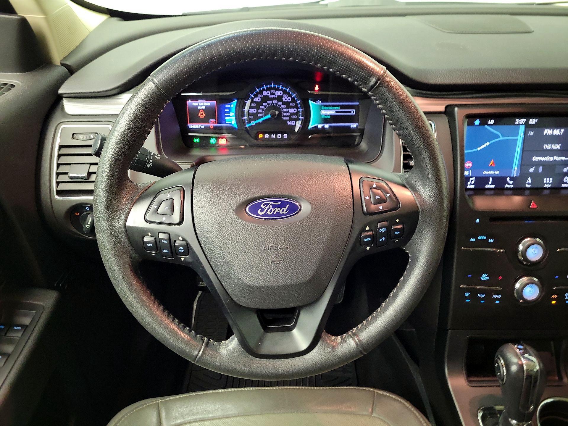 Thumbnail: 2019 Ford Flex - 10