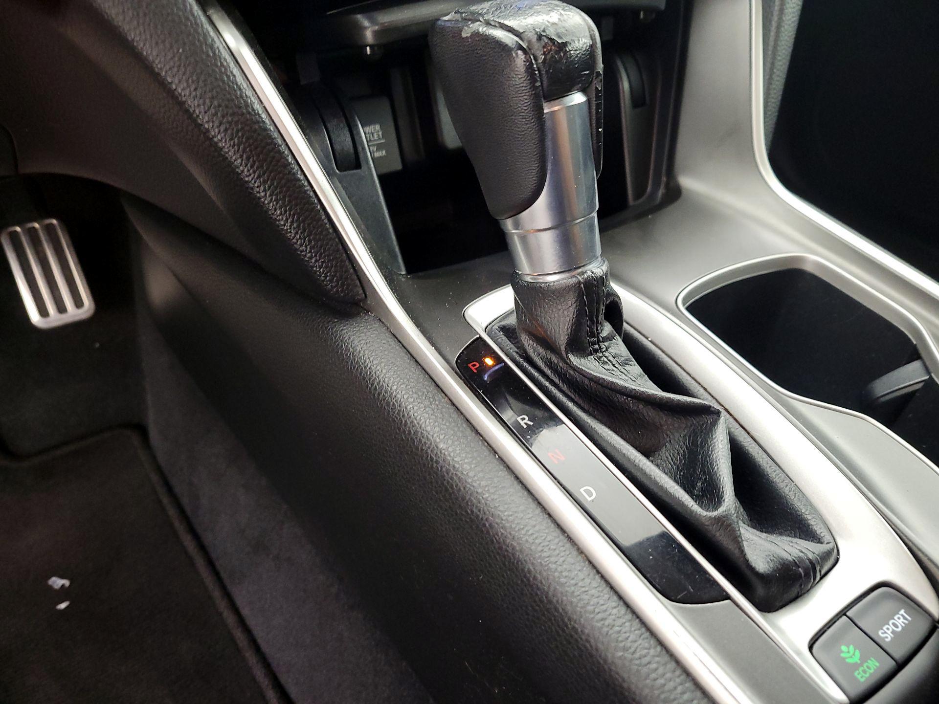 Thumbnail: 2020 Honda Accord - 17