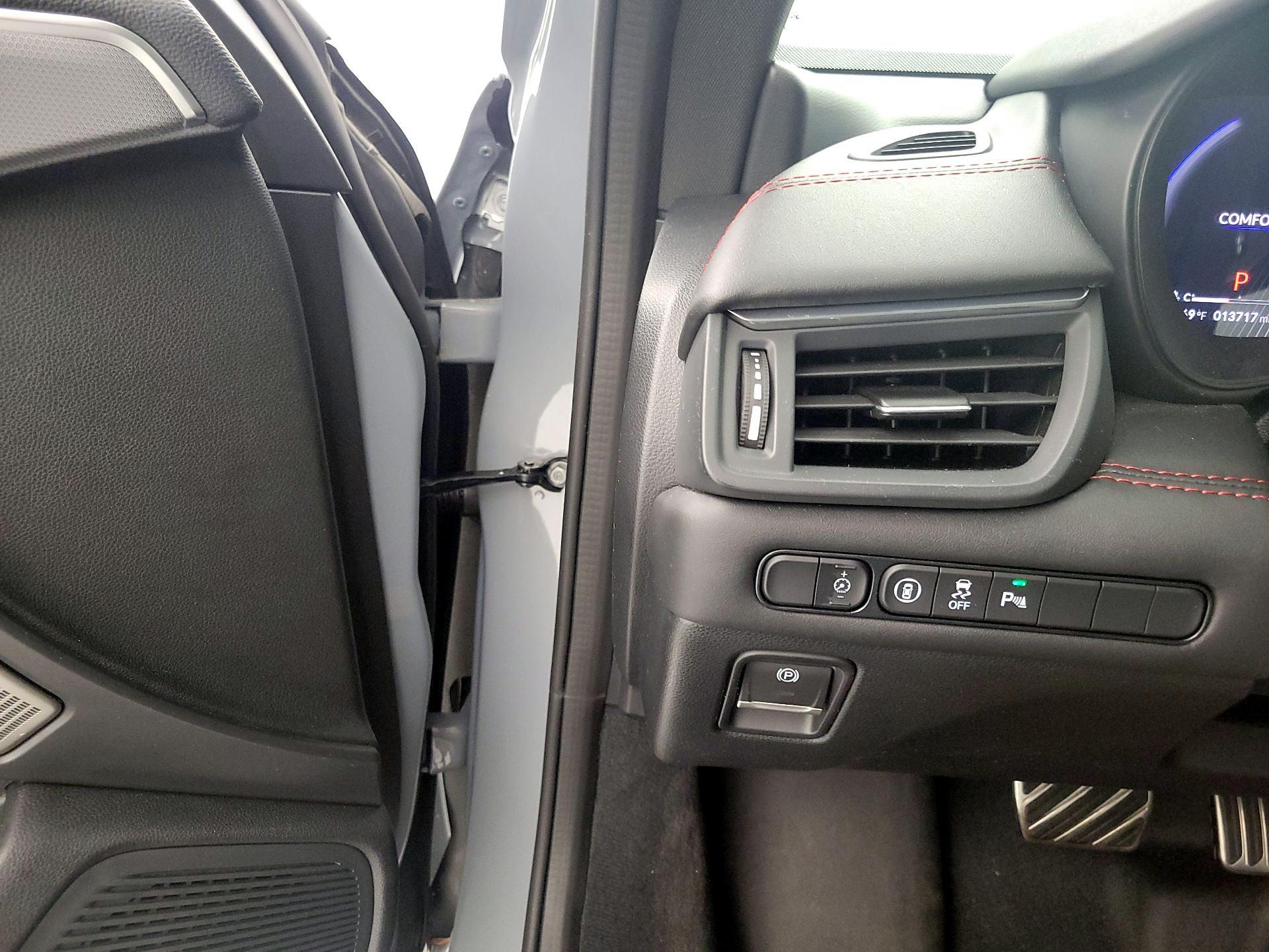 Thumbnail: 2025 Acura TLX - 13