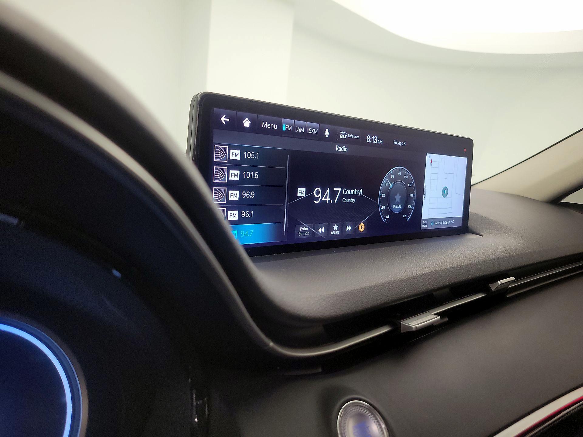 Thumbnail: 2022 Genesis GV70 - 16