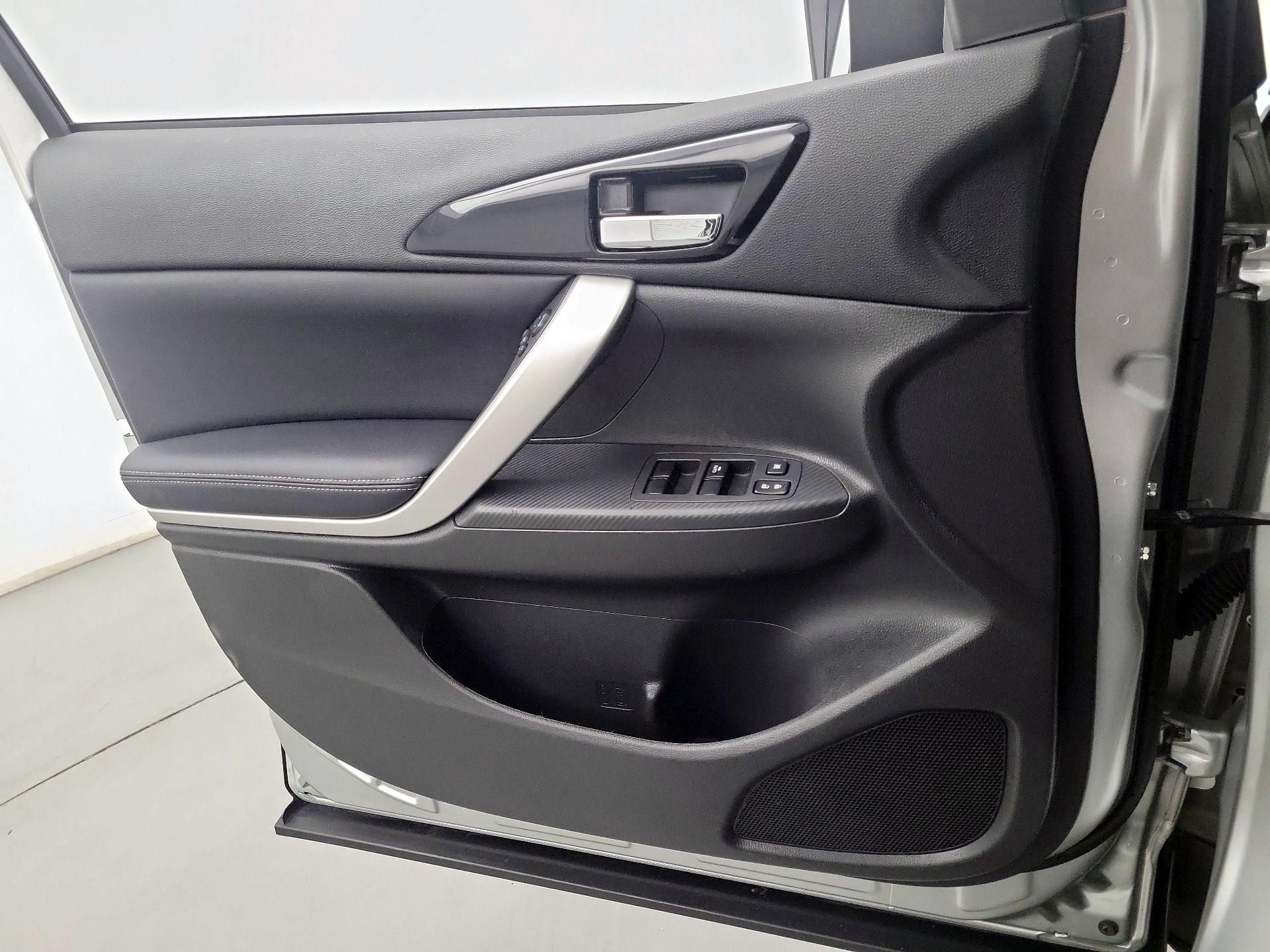 Thumbnail: 2024 Mitsubishi Eclipse Cross - 12