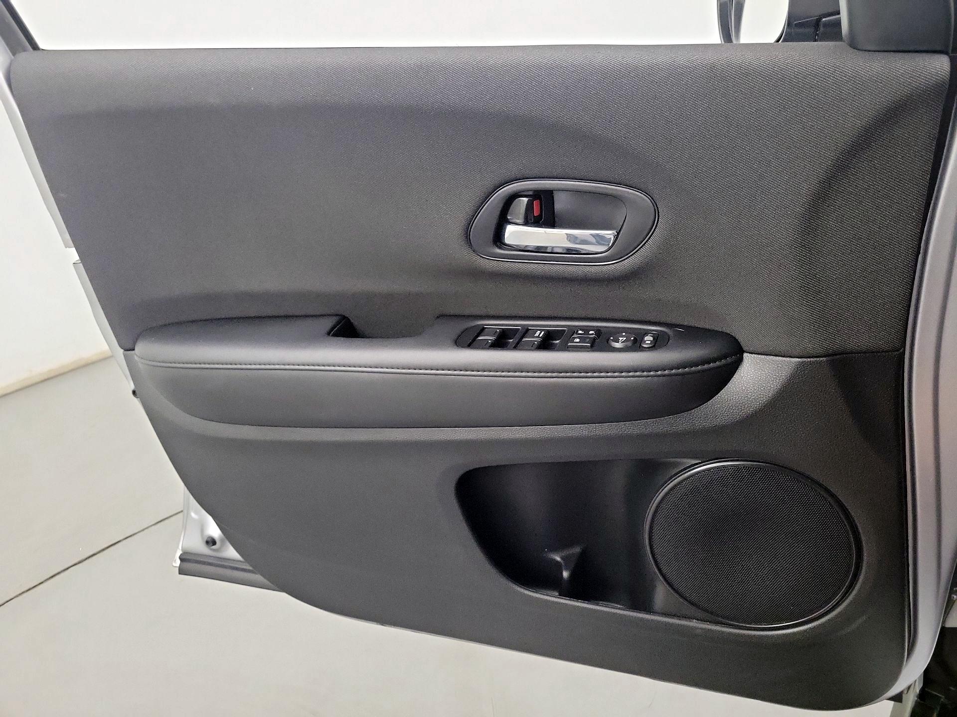 Thumbnail: 2022 Honda HR-V - 12