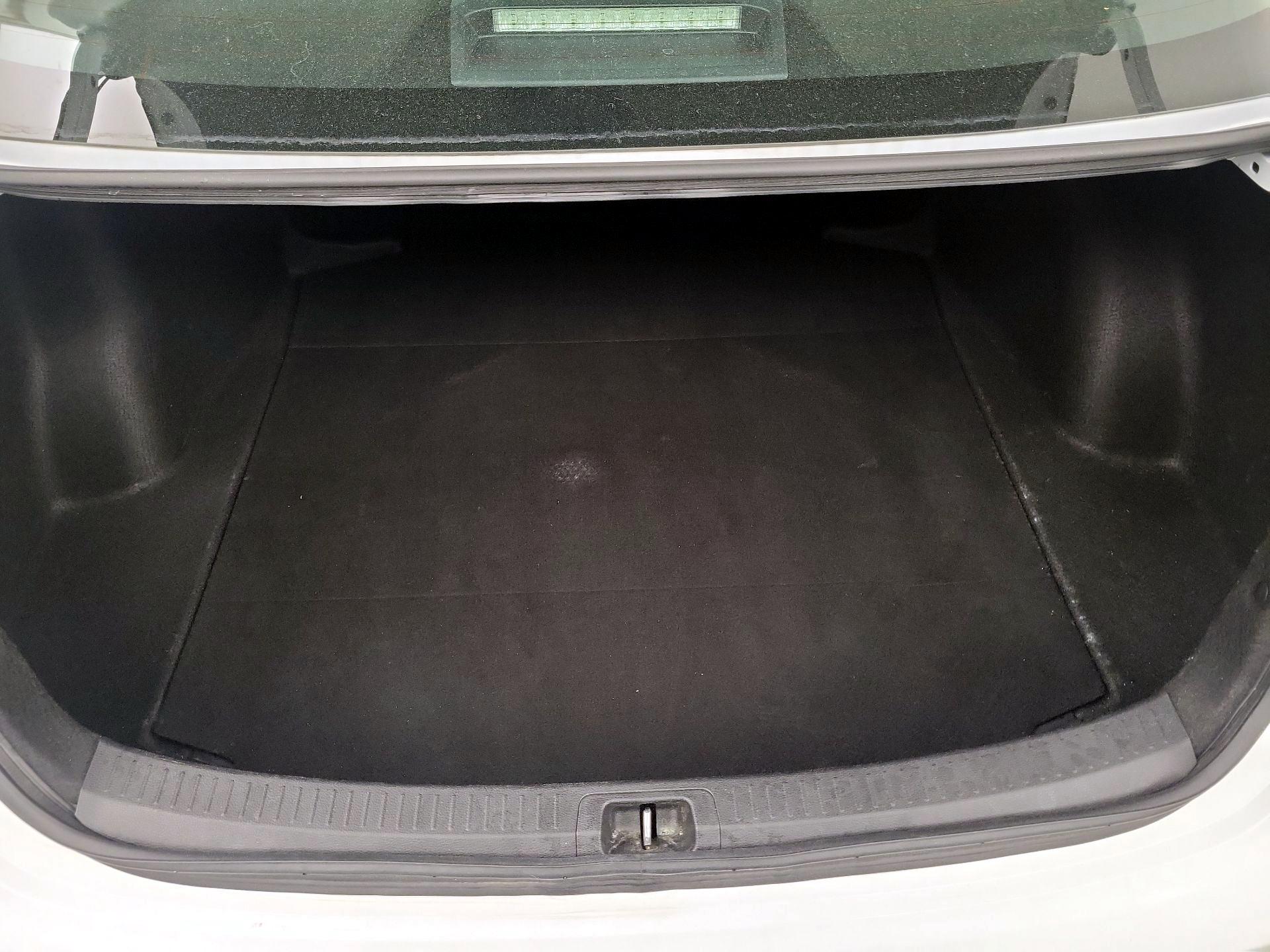 Thumbnail: 2023 Toyota Corolla - 20