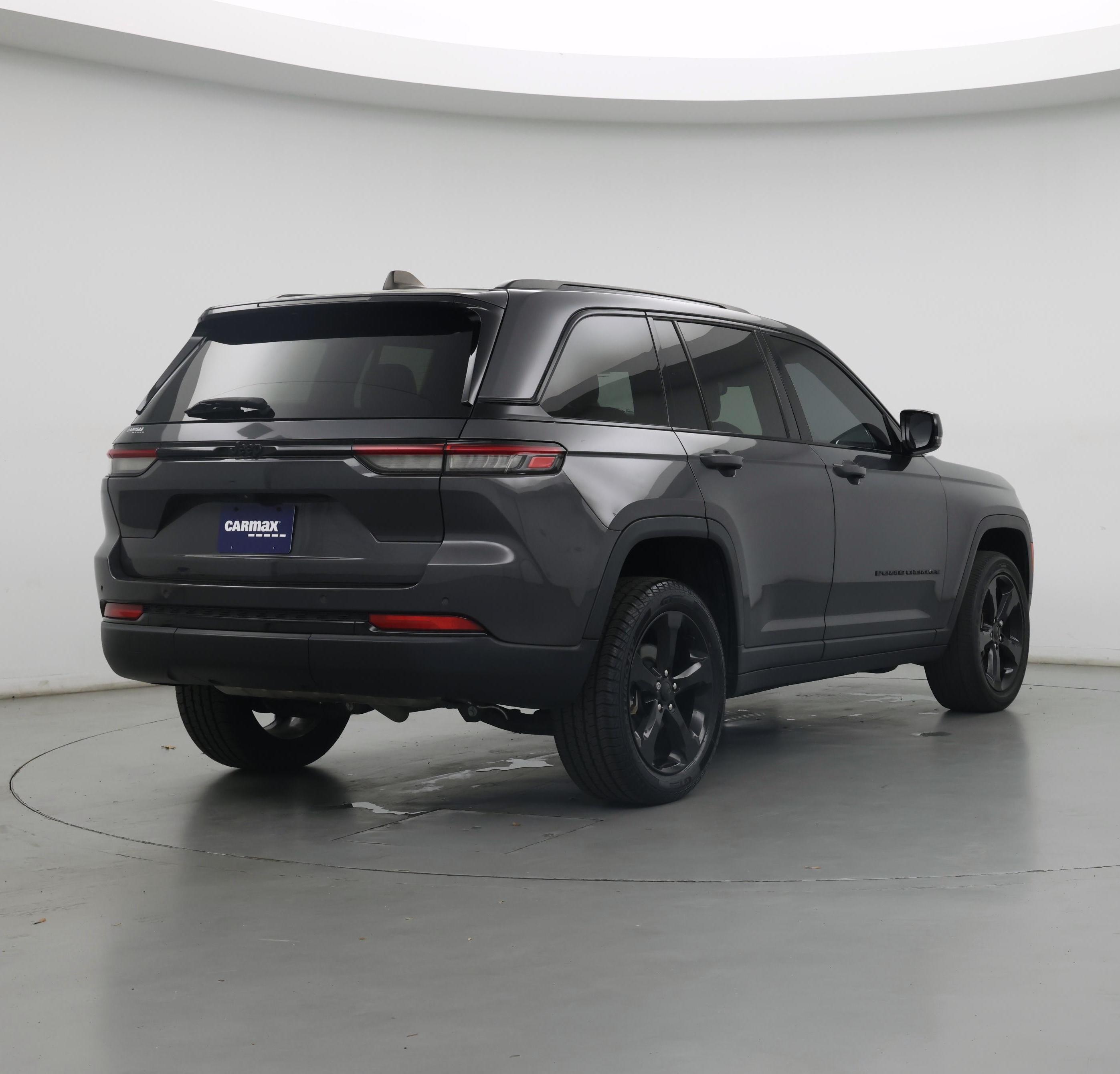 Thumbnail: 2023 Jeep Grand Cherokee - 8