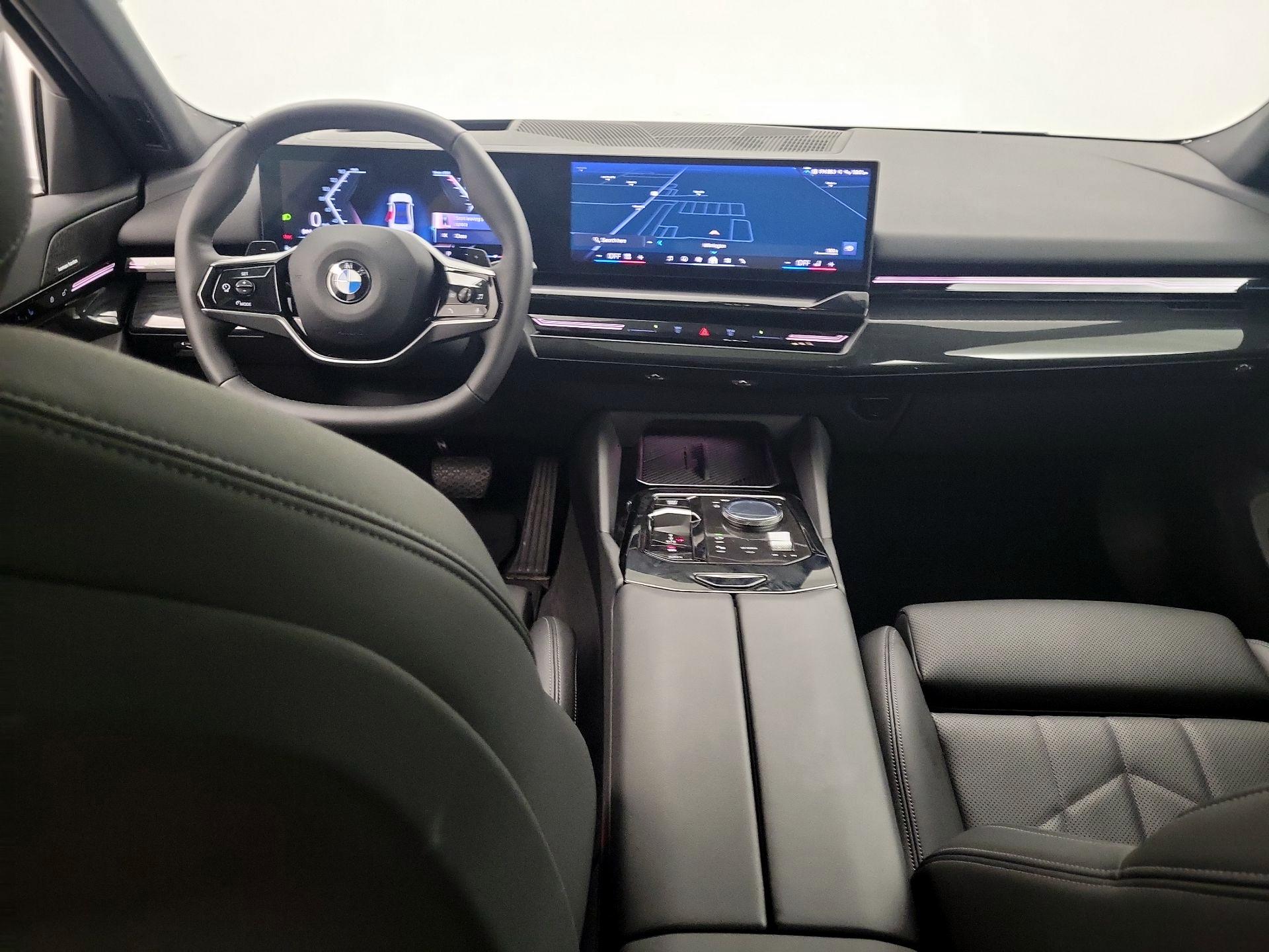 Thumbnail: 2025 BMW 5 Series - 9