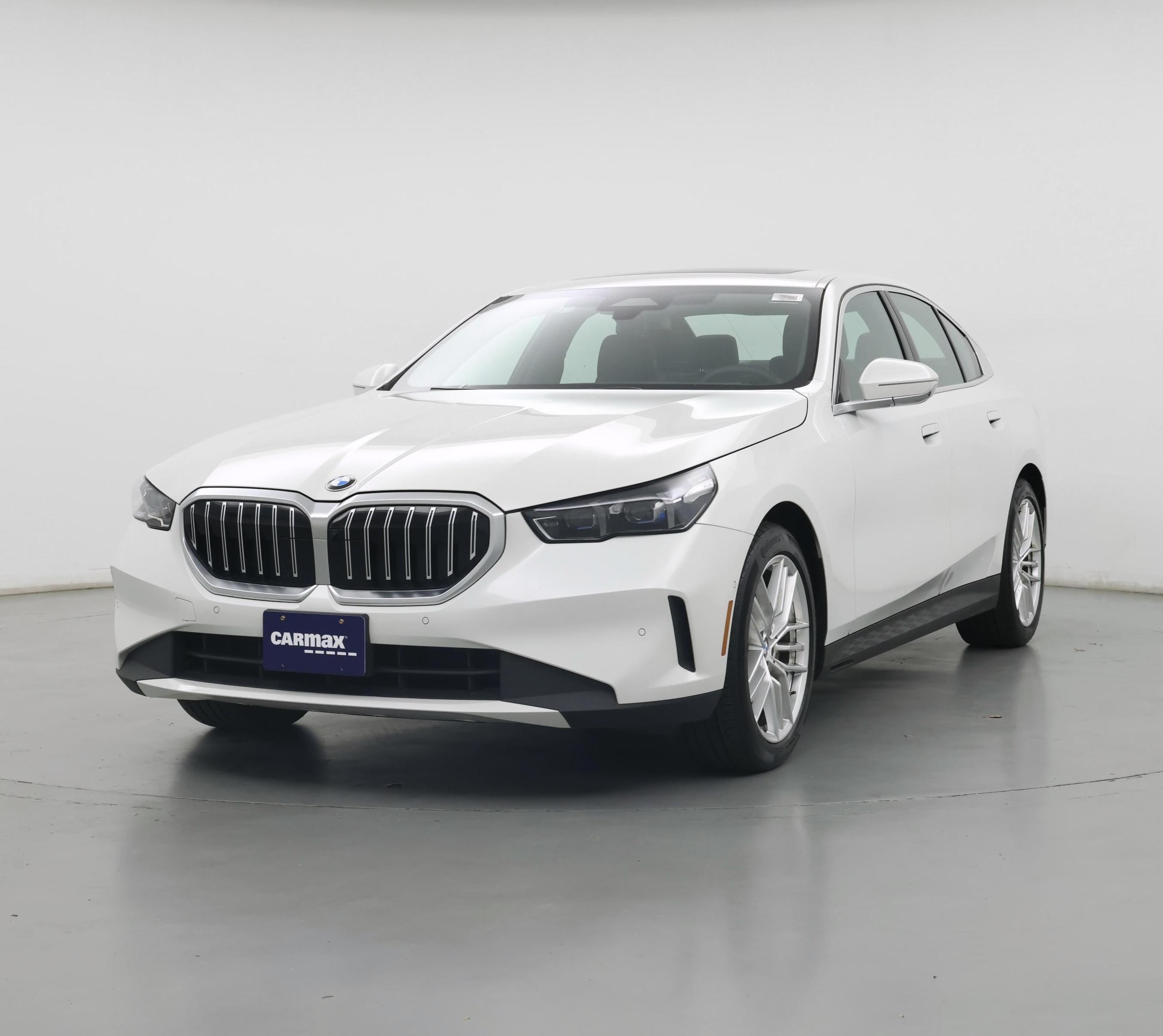 Thumbnail: 2025 BMW 5 Series - 4