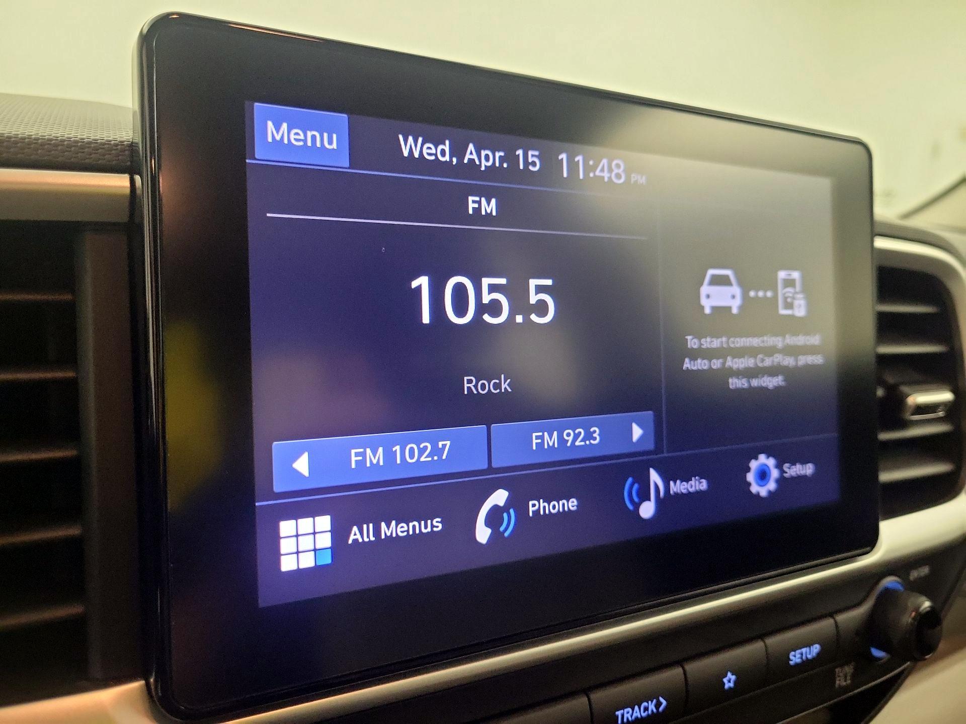 Thumbnail: 2023 Hyundai Venue - 15