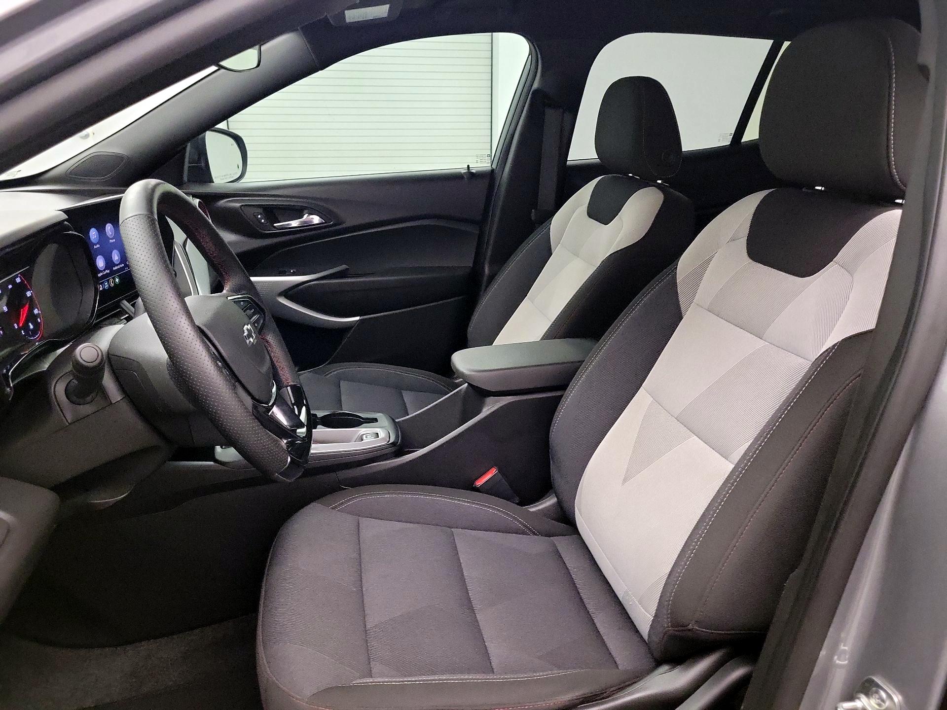 Thumbnail: 2025 Chevrolet Trax - 11