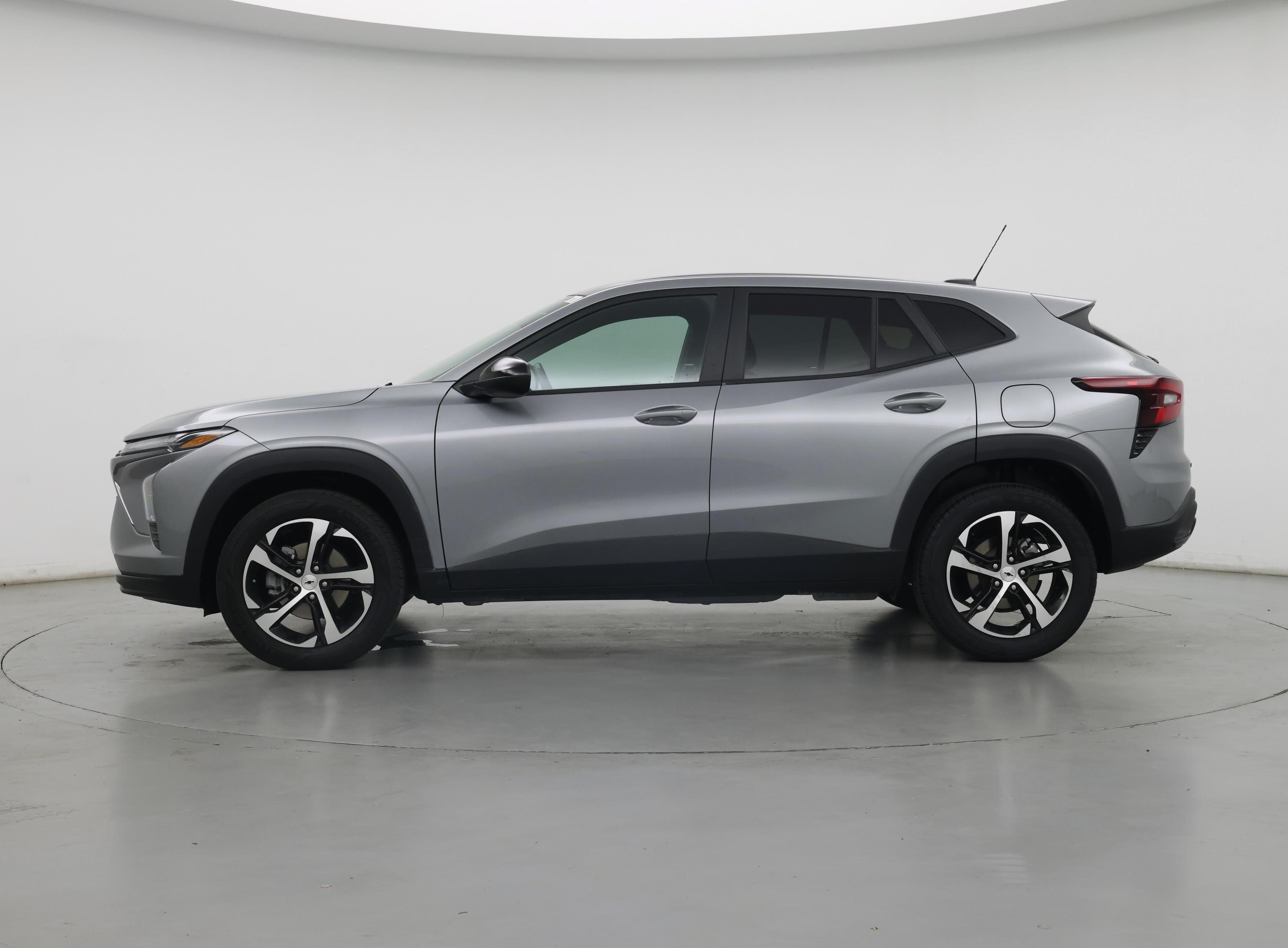 Thumbnail: 2025 Chevrolet Trax - 3