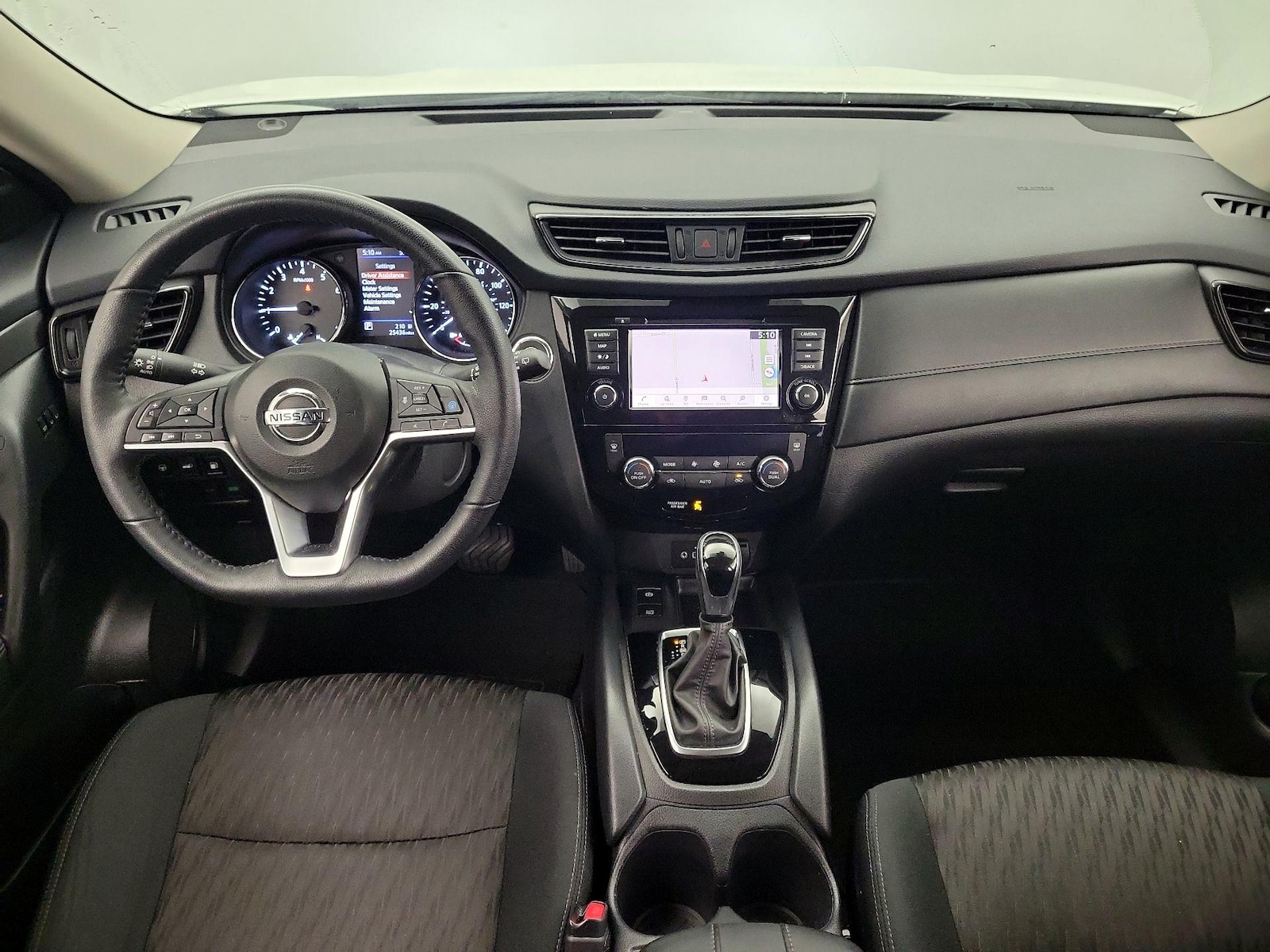 2020 Nissan Rogue SV - Photo 10
