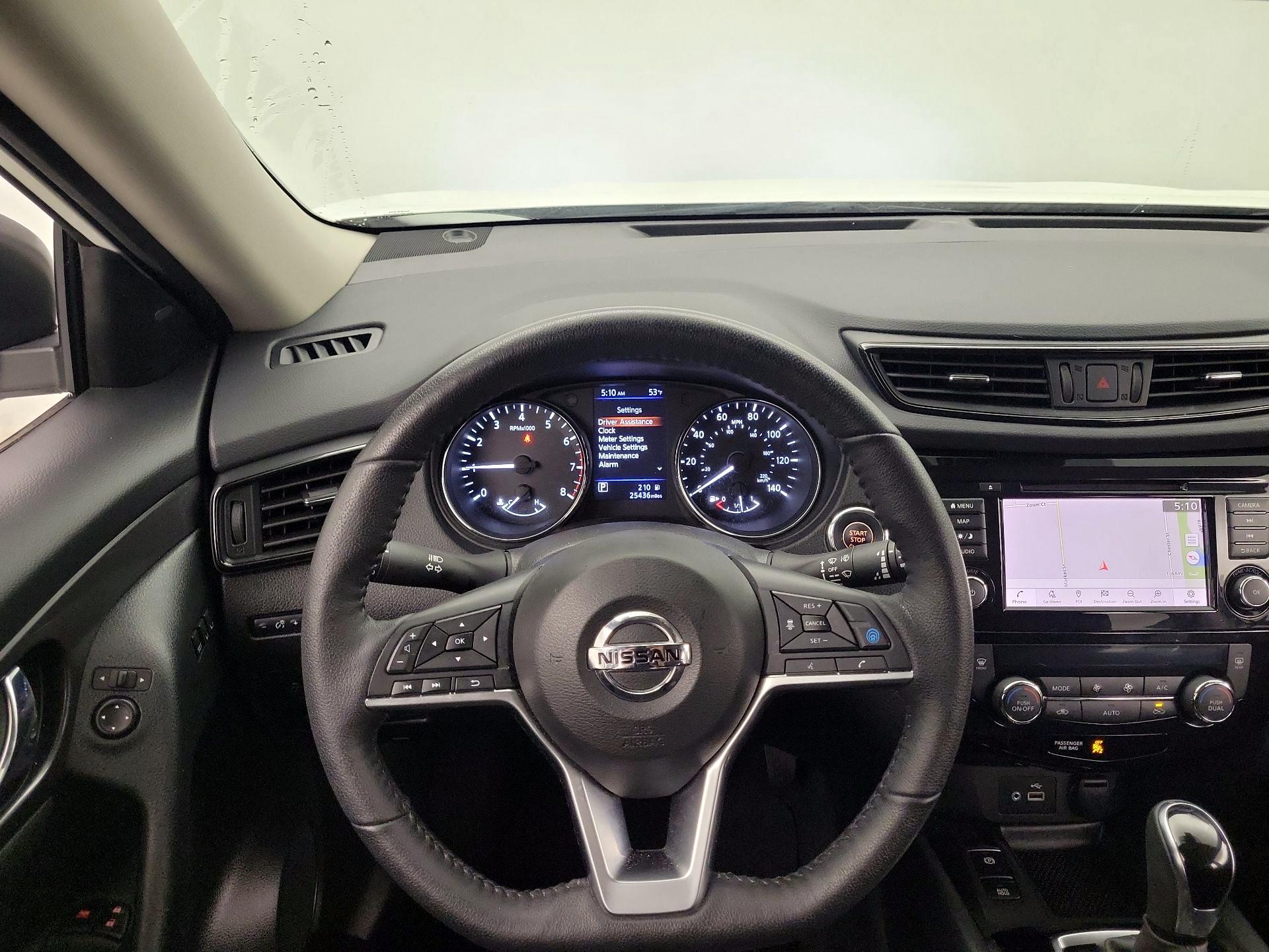 Thumbnail: 2020 Nissan Rogue - 10