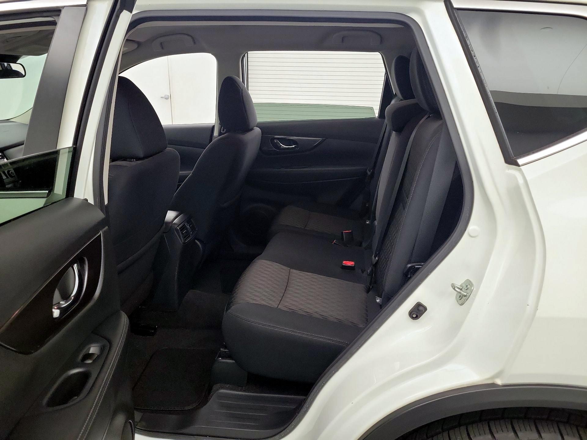 Thumbnail: 2020 Nissan Rogue - 20