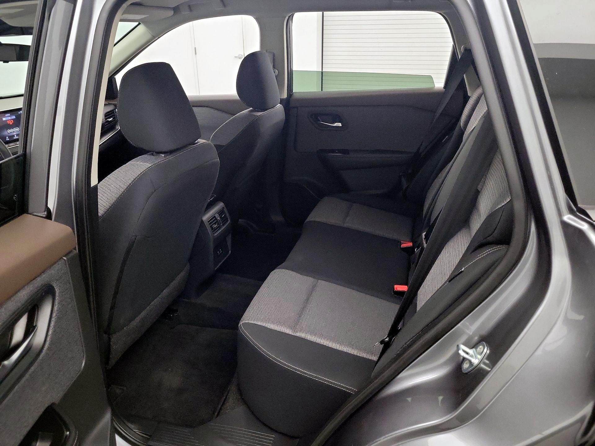 Thumbnail: 2023 Nissan Rogue - 19