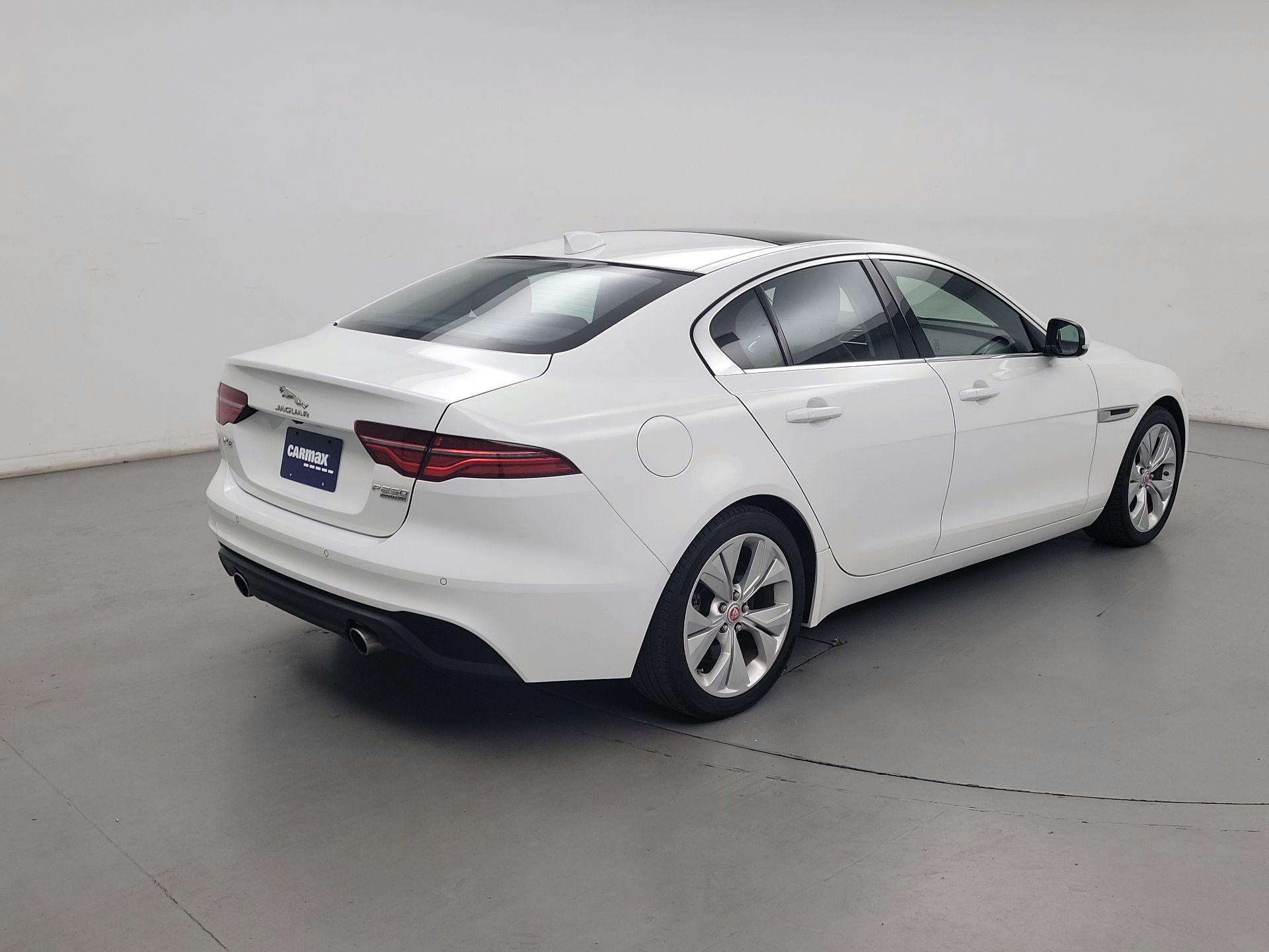 Thumbnail: 2020 Jaguar XE - 5