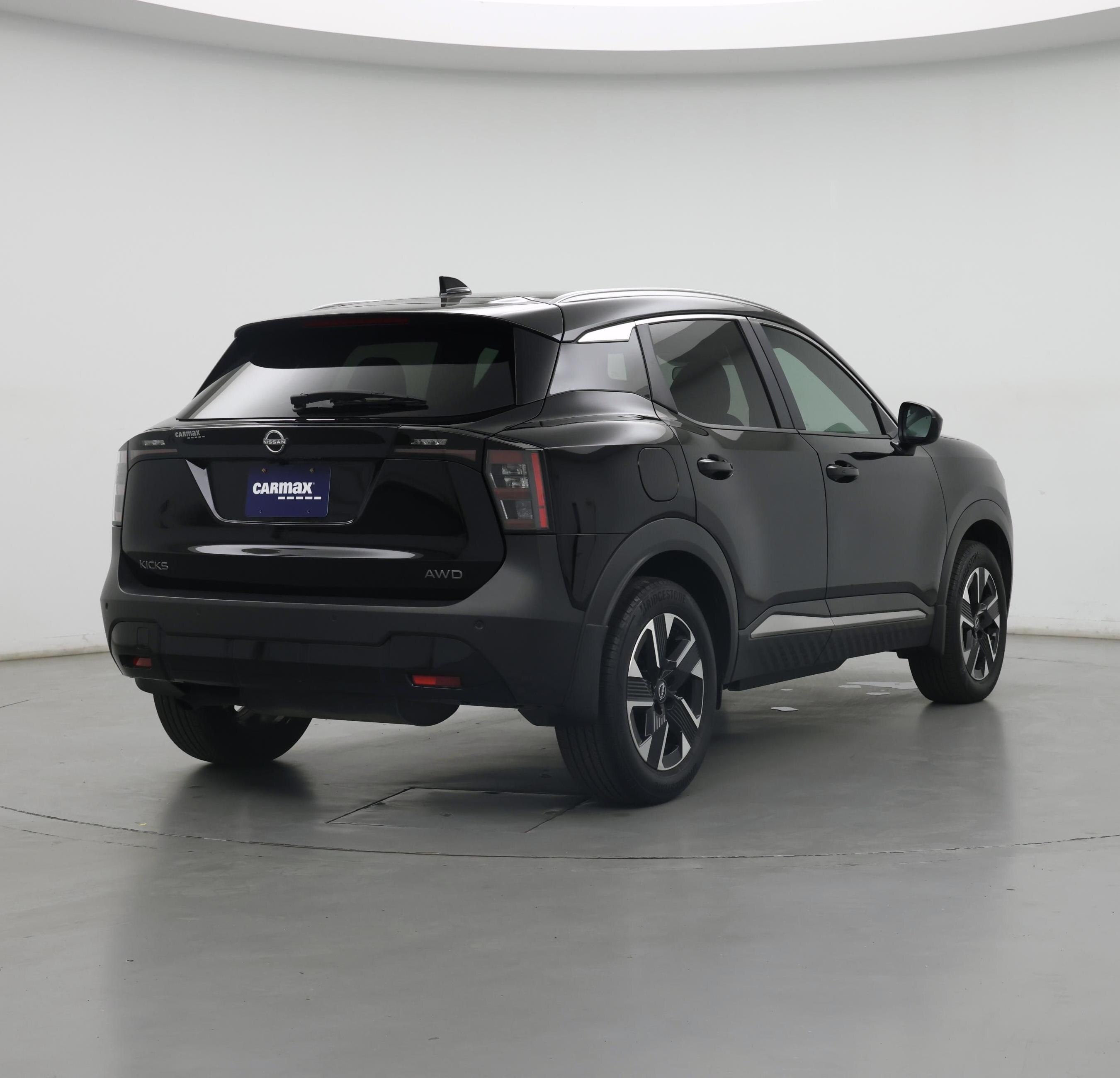 Thumbnail: 2025 Nissan Kicks - 8