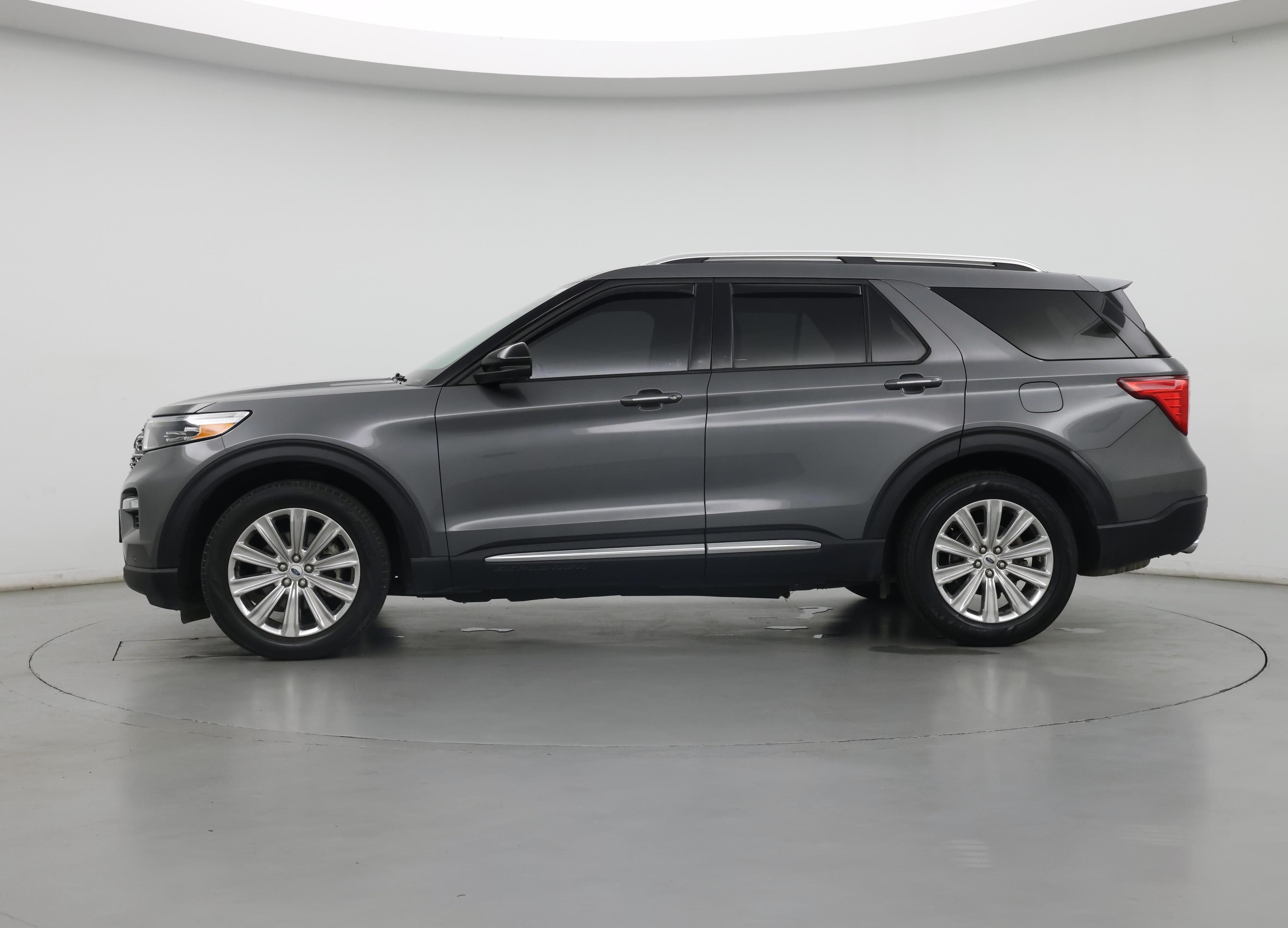 Thumbnail: 2022 Ford Explorer - 3