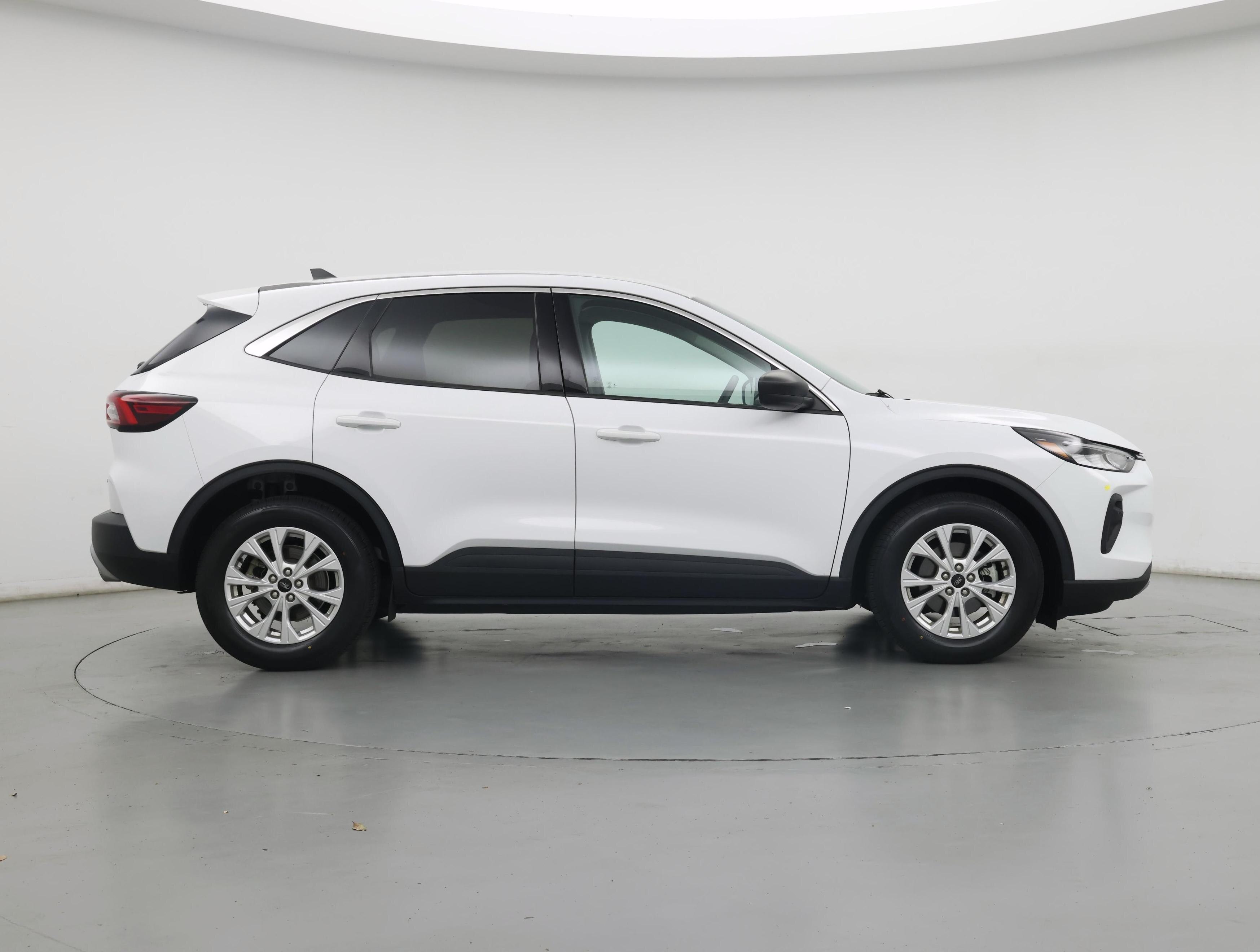 Thumbnail: 2023 Ford Escape - 7