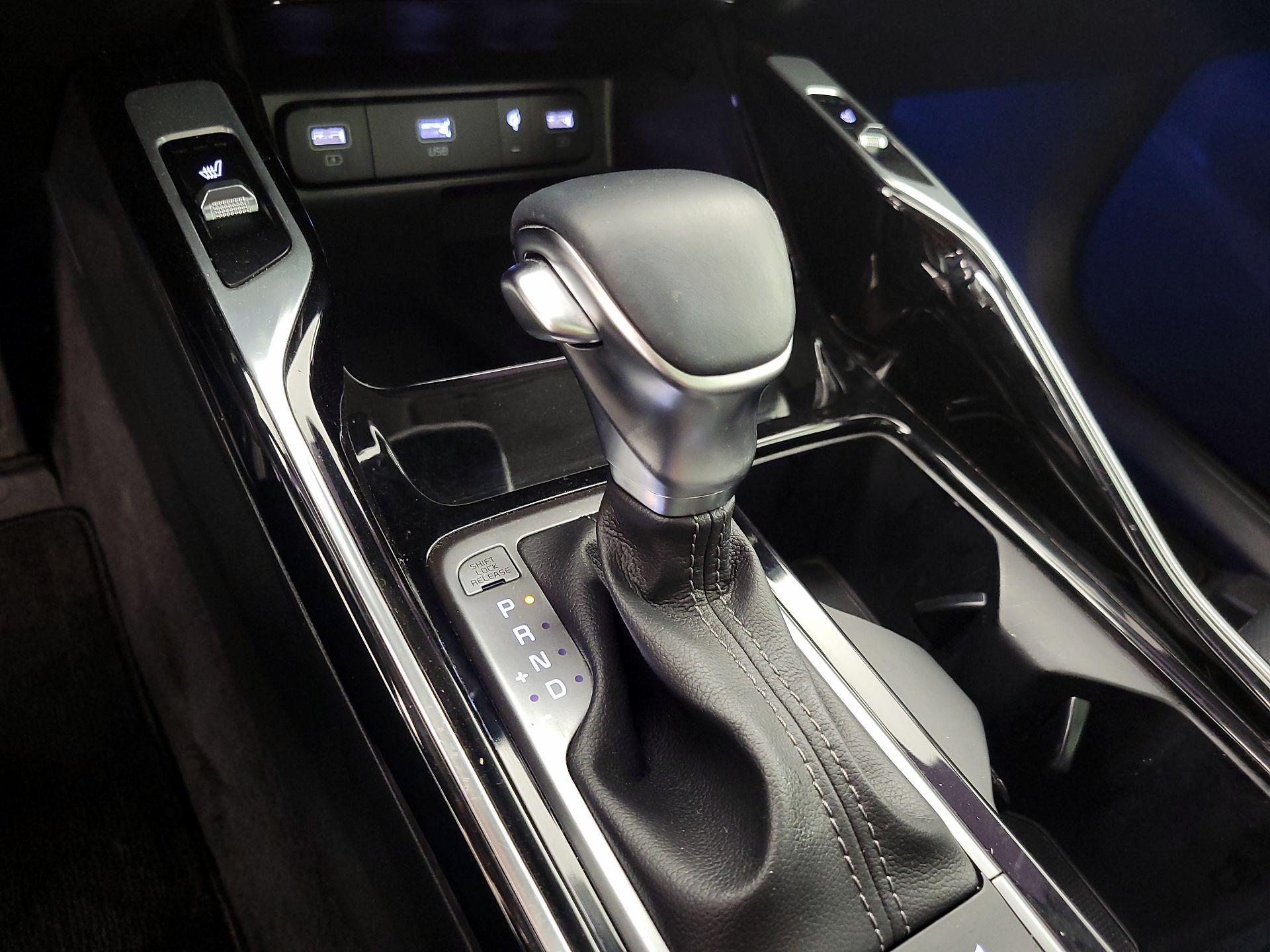 Thumbnail: 2022 Kia Sorento - 18