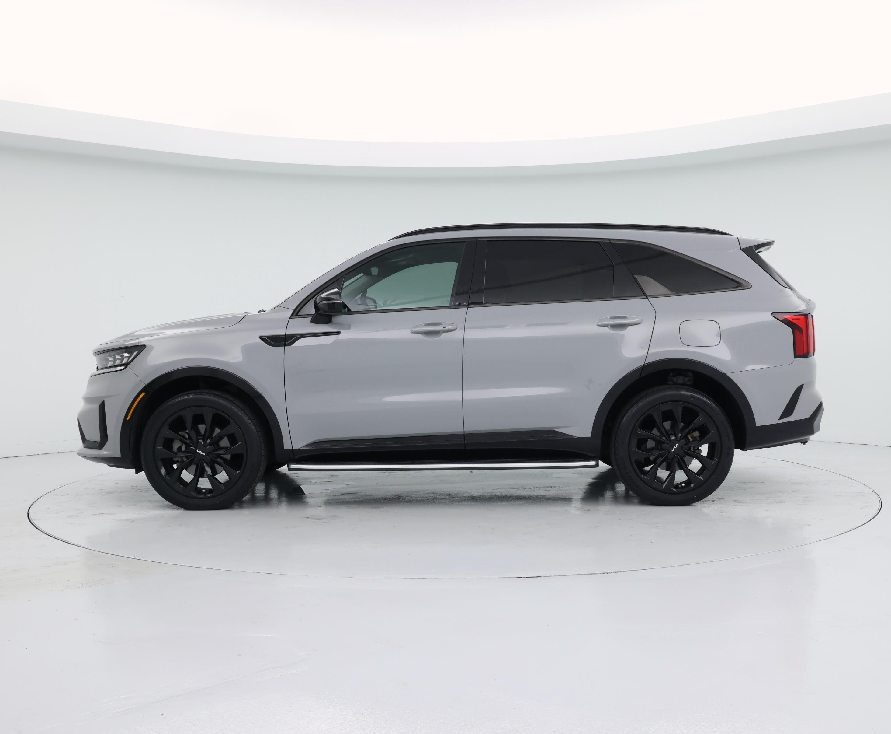Thumbnail: 2022 Kia Sorento - 3