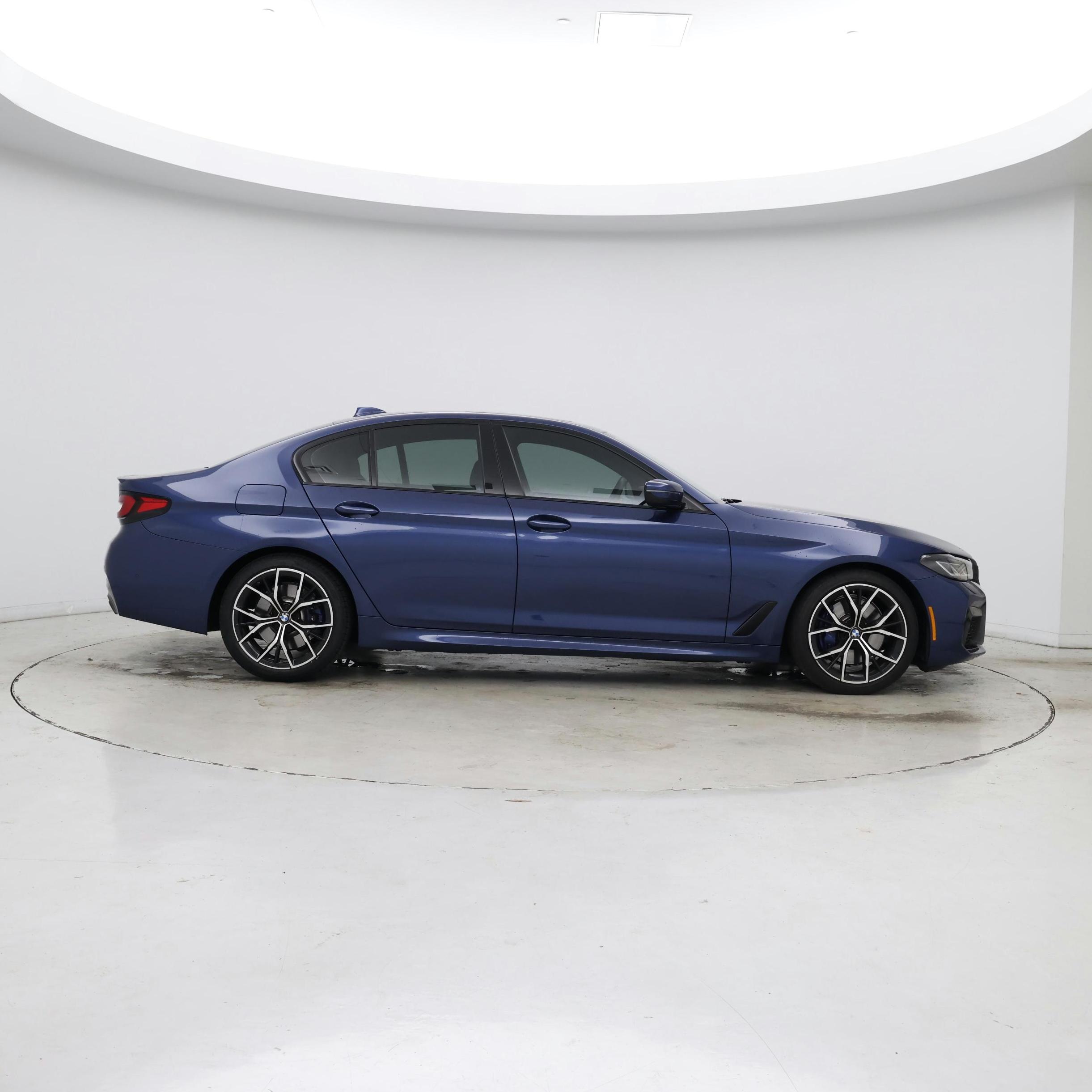 Thumbnail: 2023 BMW 5 Series - 7
